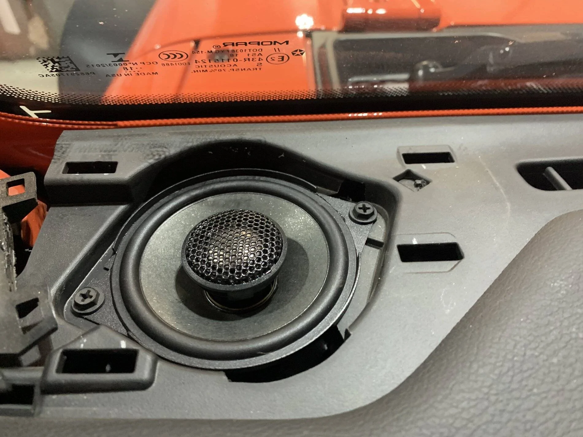 Jeep Wrangler JL Adding an Aftermarket Amp(s) 14F2D978-D431-4C02-8D4E-04D1697B7758