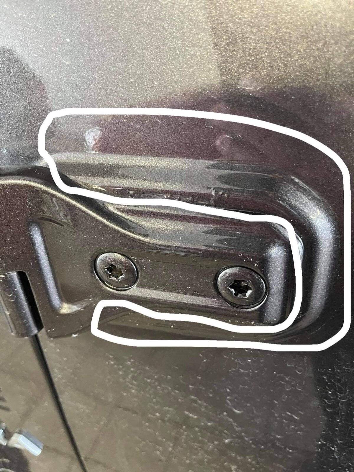 Jeep Wrangler JL Bubbles in Paint at Door Hinges 497B394F-EFA7-4DC9-B2E5-DEA872E92E6C