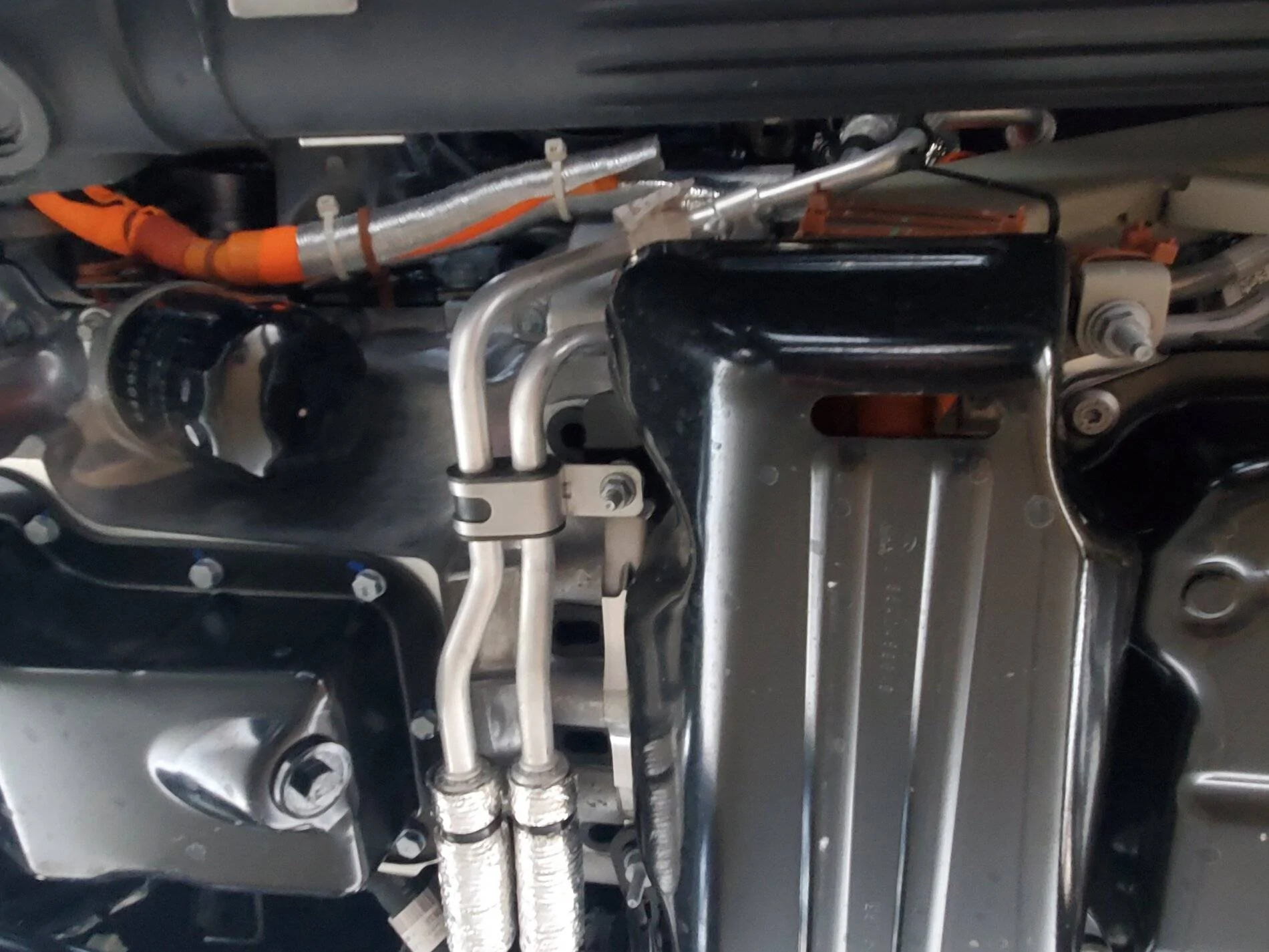 Jeep Wrangler JL 4xe Coolant leak and MPG 2021 JL bellhousing plat
