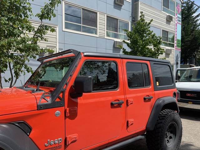 Jeep Wrangler JL JLU Mopar Hardtop hardtop left