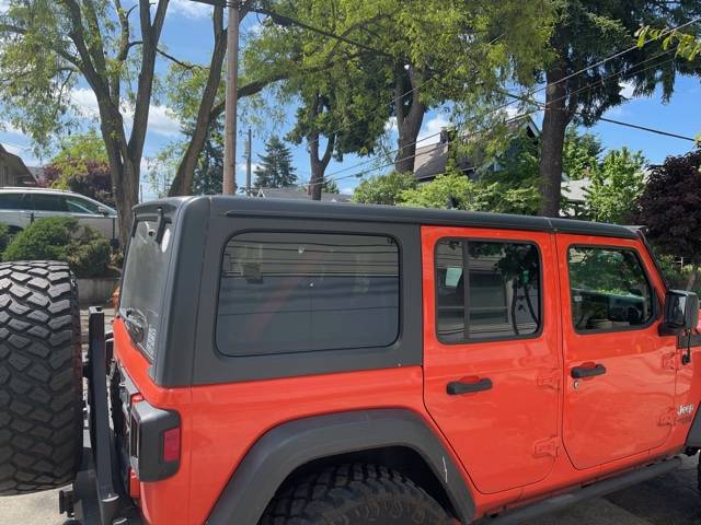 Jeep Wrangler JL JLU Mopar Hardtop Hardtop Right