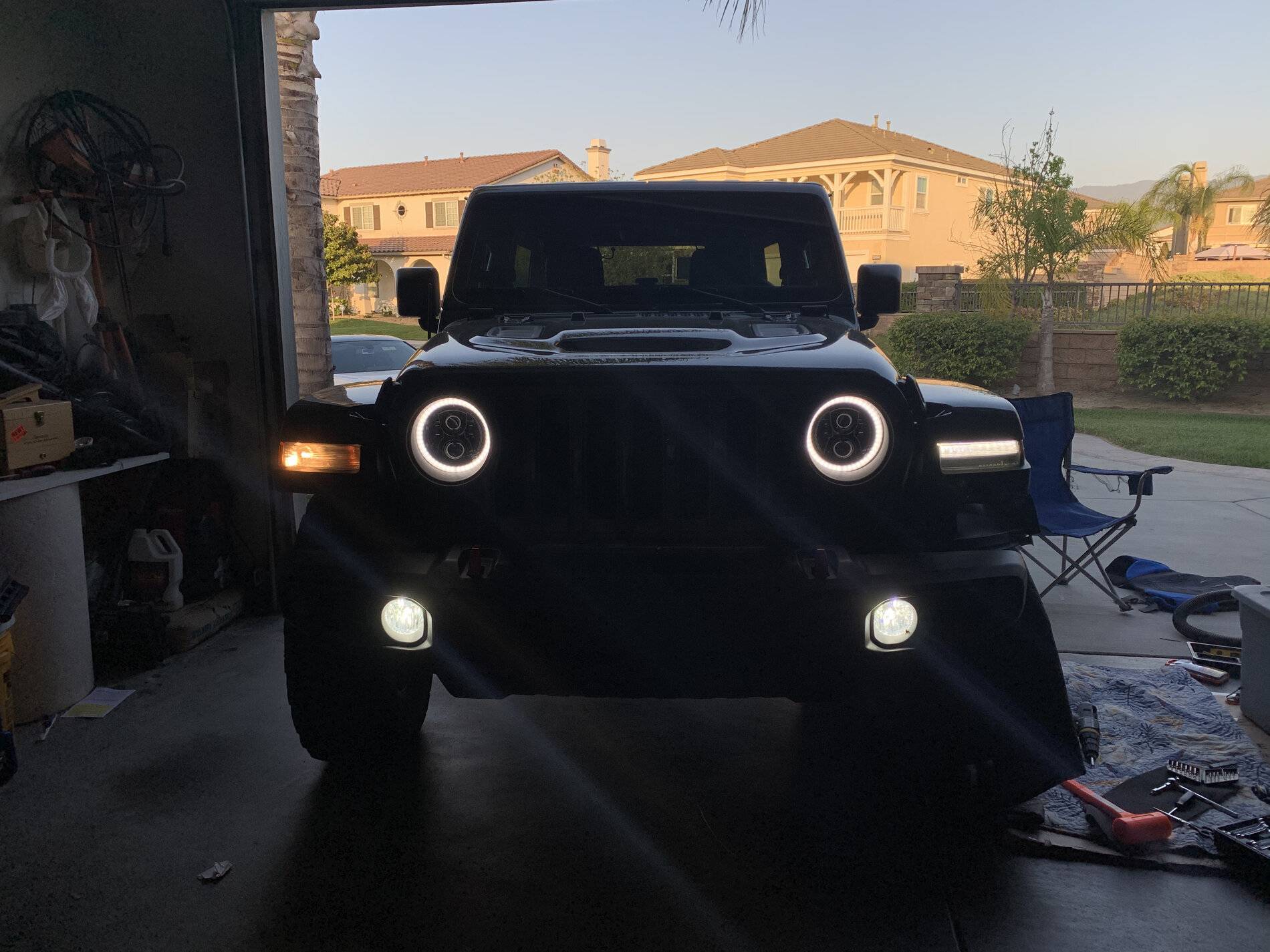 Jeep Wrangler JL Installed the 9" Kiwi Master LED Headlights today 593BB881-8ABC-45E0-BA09-81259C9A1E78