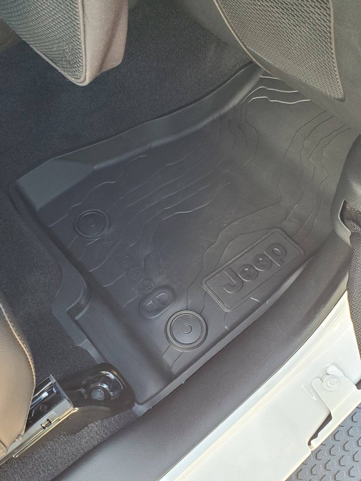 Jeep Wrangler JL 4xe mods -- what works/doesn't work from regular JL's? 20210511_075907