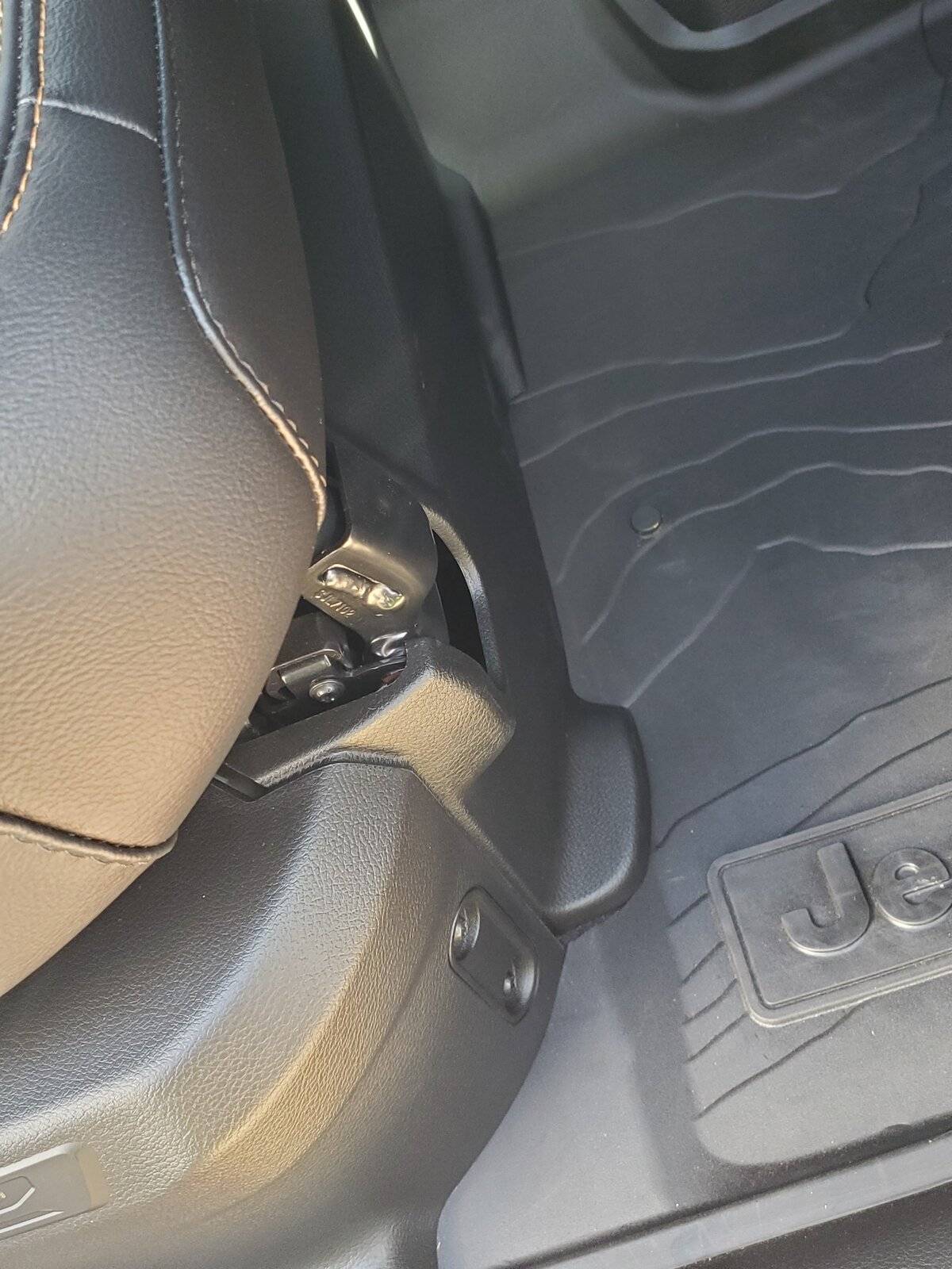 Jeep Wrangler JL 4xe mods -- what works/doesn't work from regular JL's? 20210511_080019
