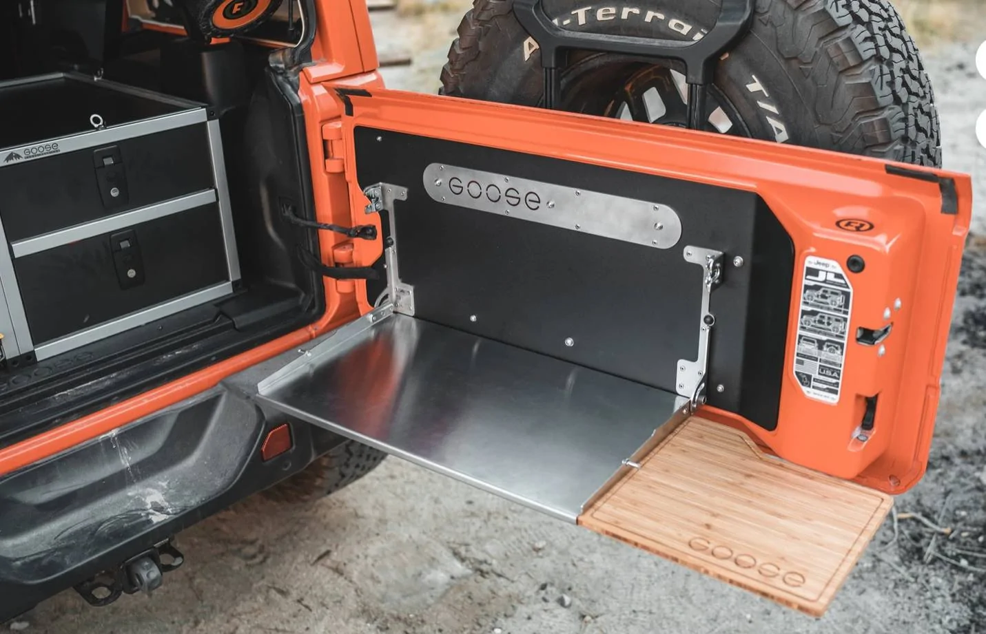 Jeep Wrangler JL Best tailgate table? 8840A5DB-B570-449F-8ED7-A839186504D6