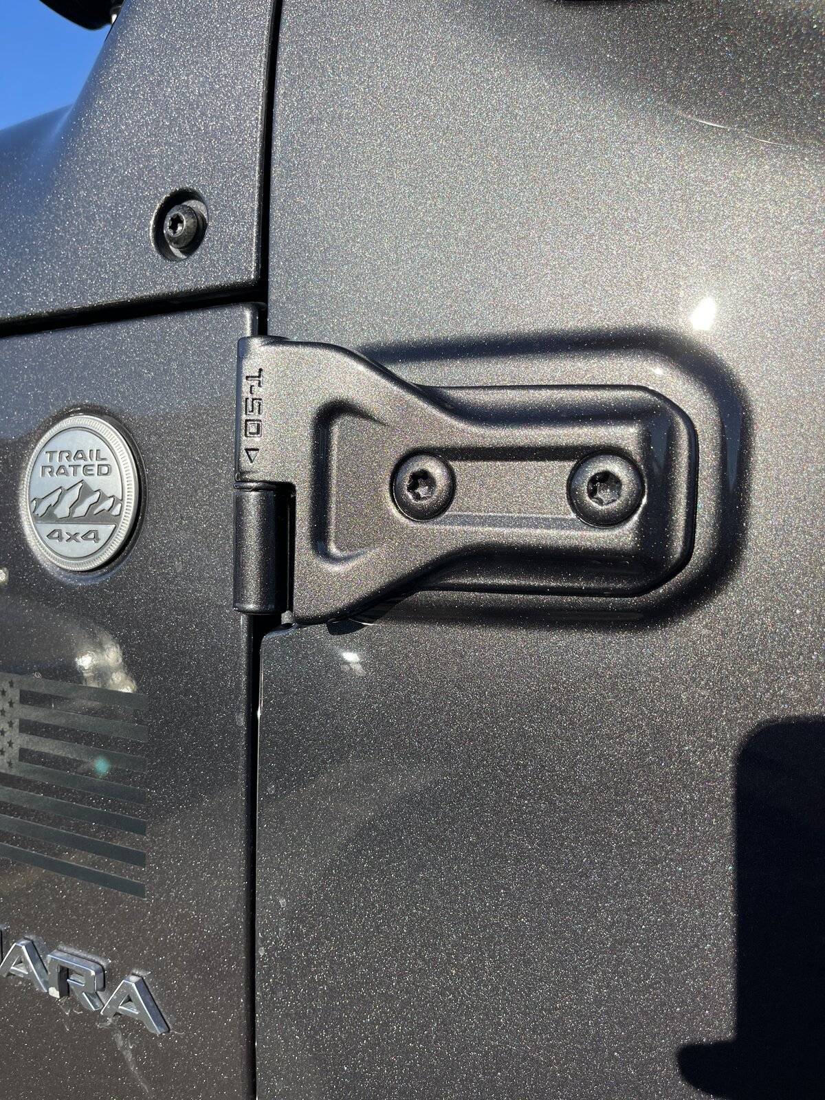 Jeep Wrangler JL Bubbles in Paint at Door Hinges 6E53EFAA-4C86-42D2-A96D-EFE5AE9A7BBD