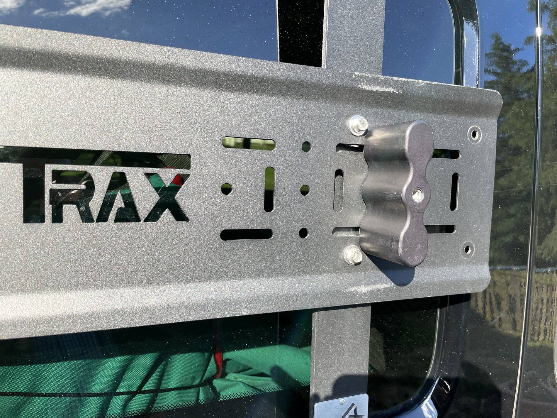 Jeep Wrangler JL Meet The TrailRax Pak Rax System CD88E9F3-ED92-4BF5-B742-8696BE9D2D43