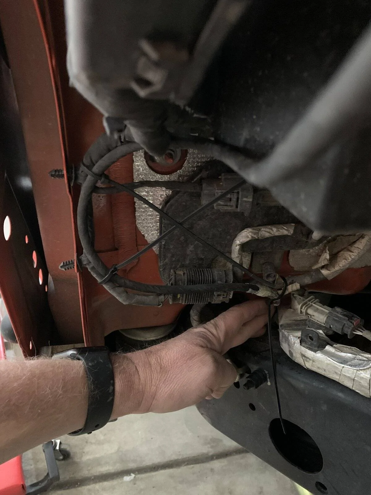 Jeep Wrangler JL Adding an Aftermarket Amp(s) 7E7FBA0B-1BB9-4A9E-9E4A-2E0196E36432