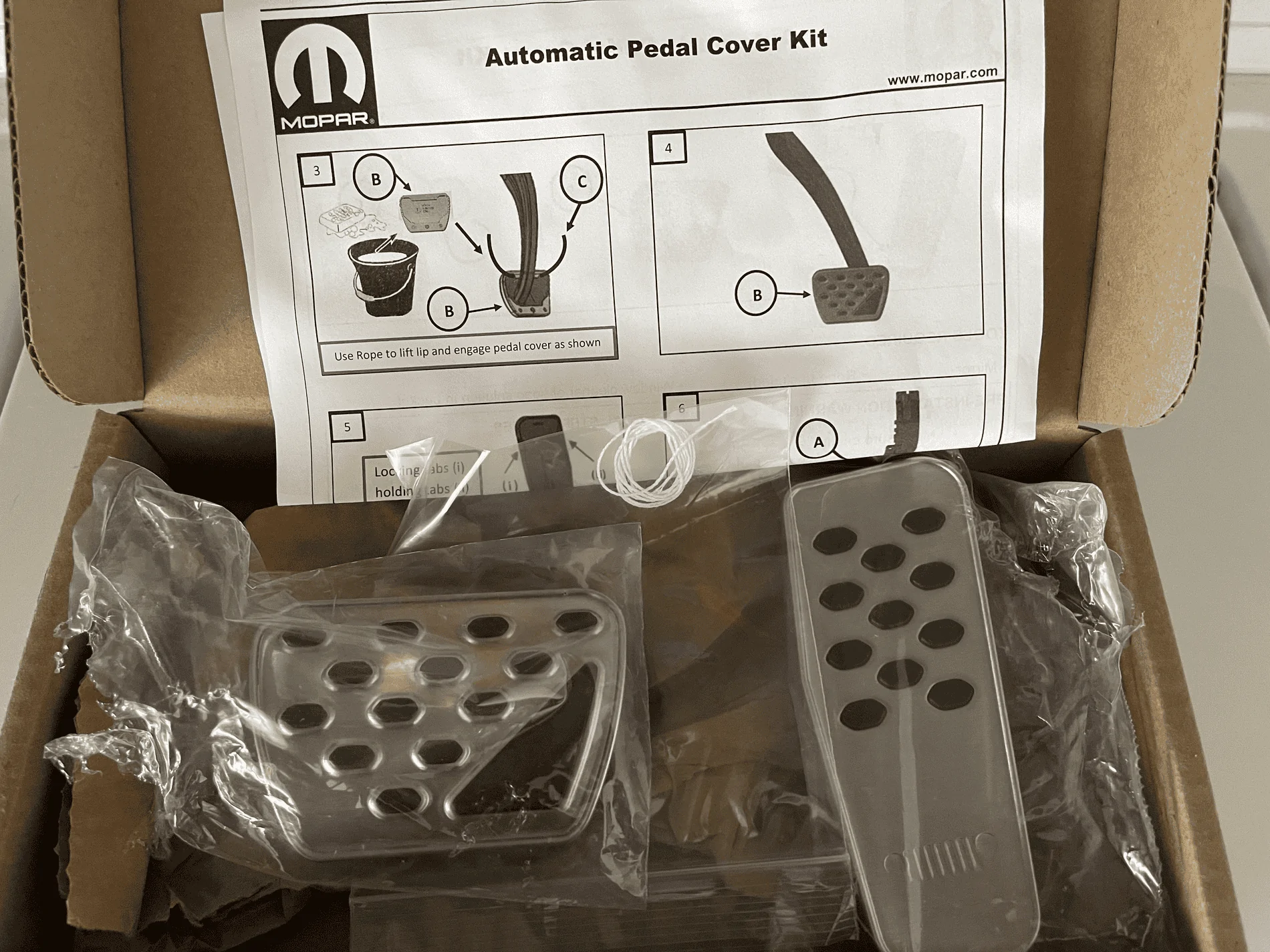 Jeep Wrangler JL Mopar Stainless Pedals tempImagek5NrpB