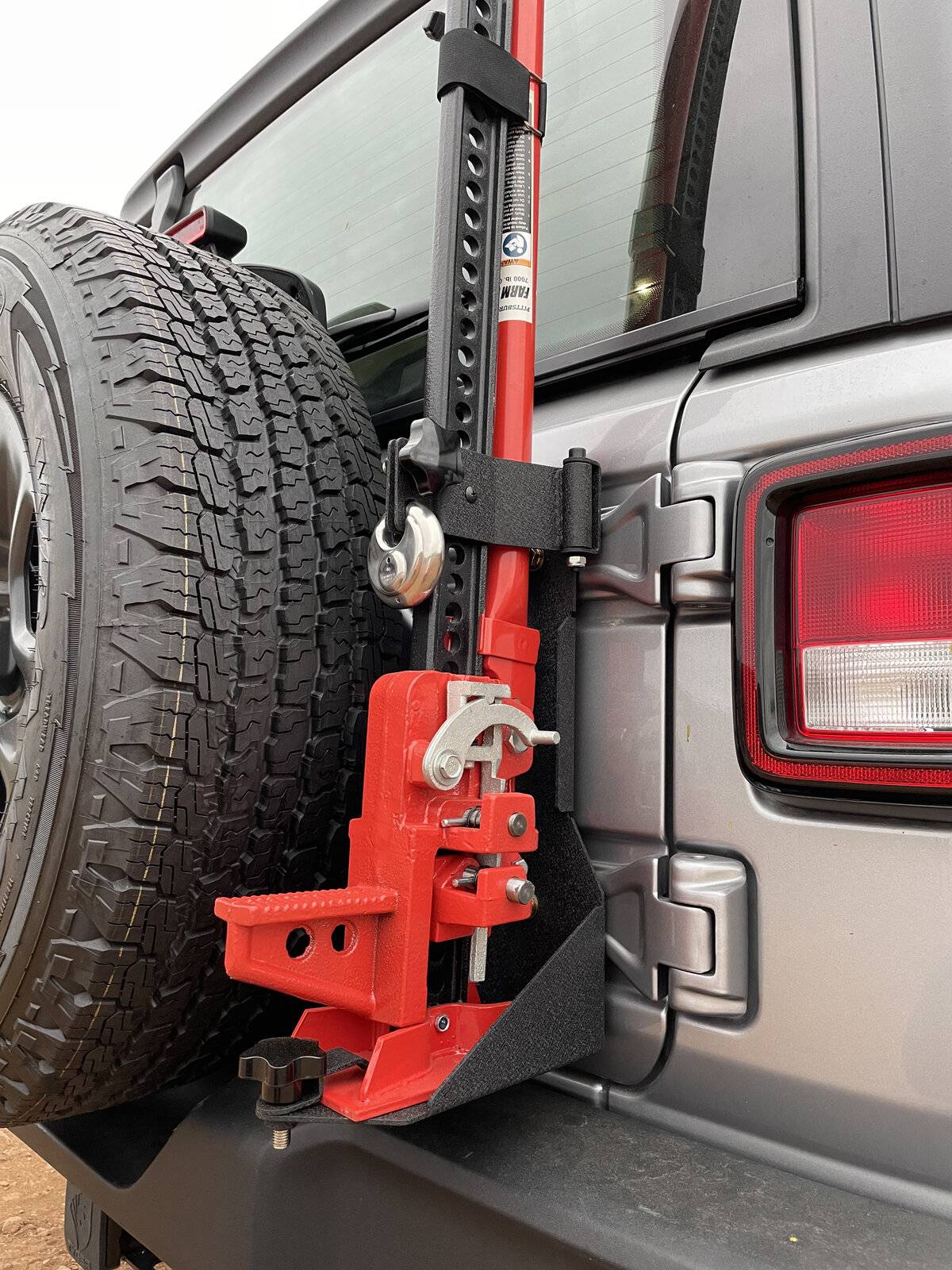 Jeep Wrangler JL Should I remove my rear tire? IMG_2593