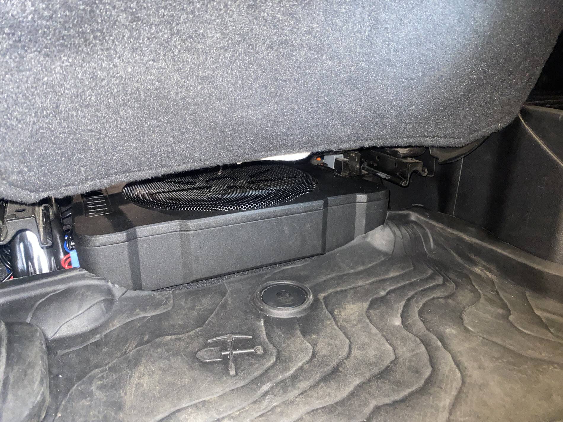 Jeep Wrangler JL Adding an Aftermarket Amp(s) 38480B50-9CDF-400B-98B2-B793DC3CEF5F
