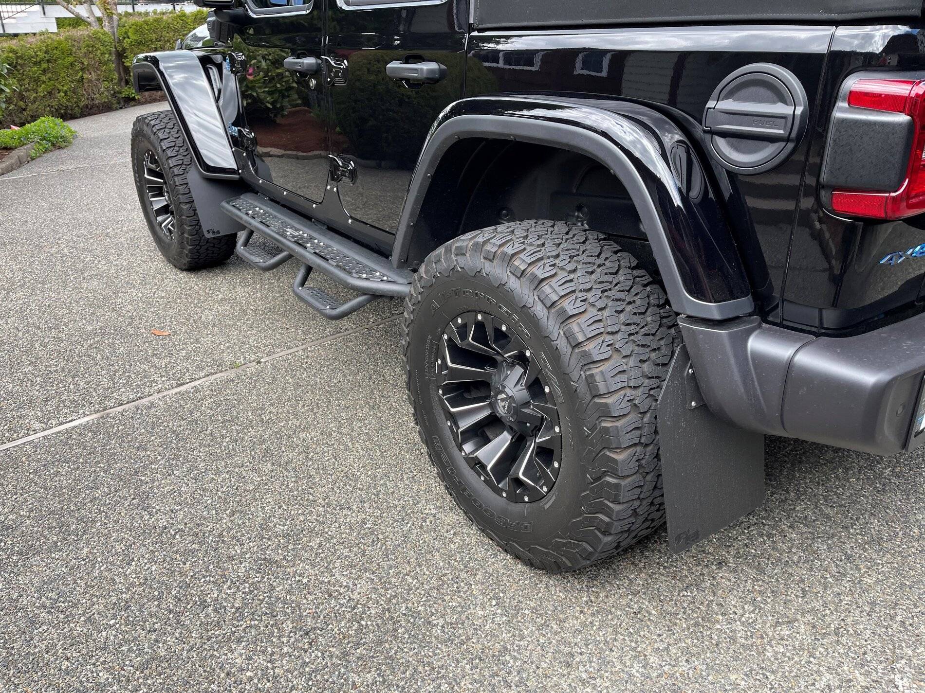 Jeep Wrangler JL Lightsout 4xe Build Boards flaps 1