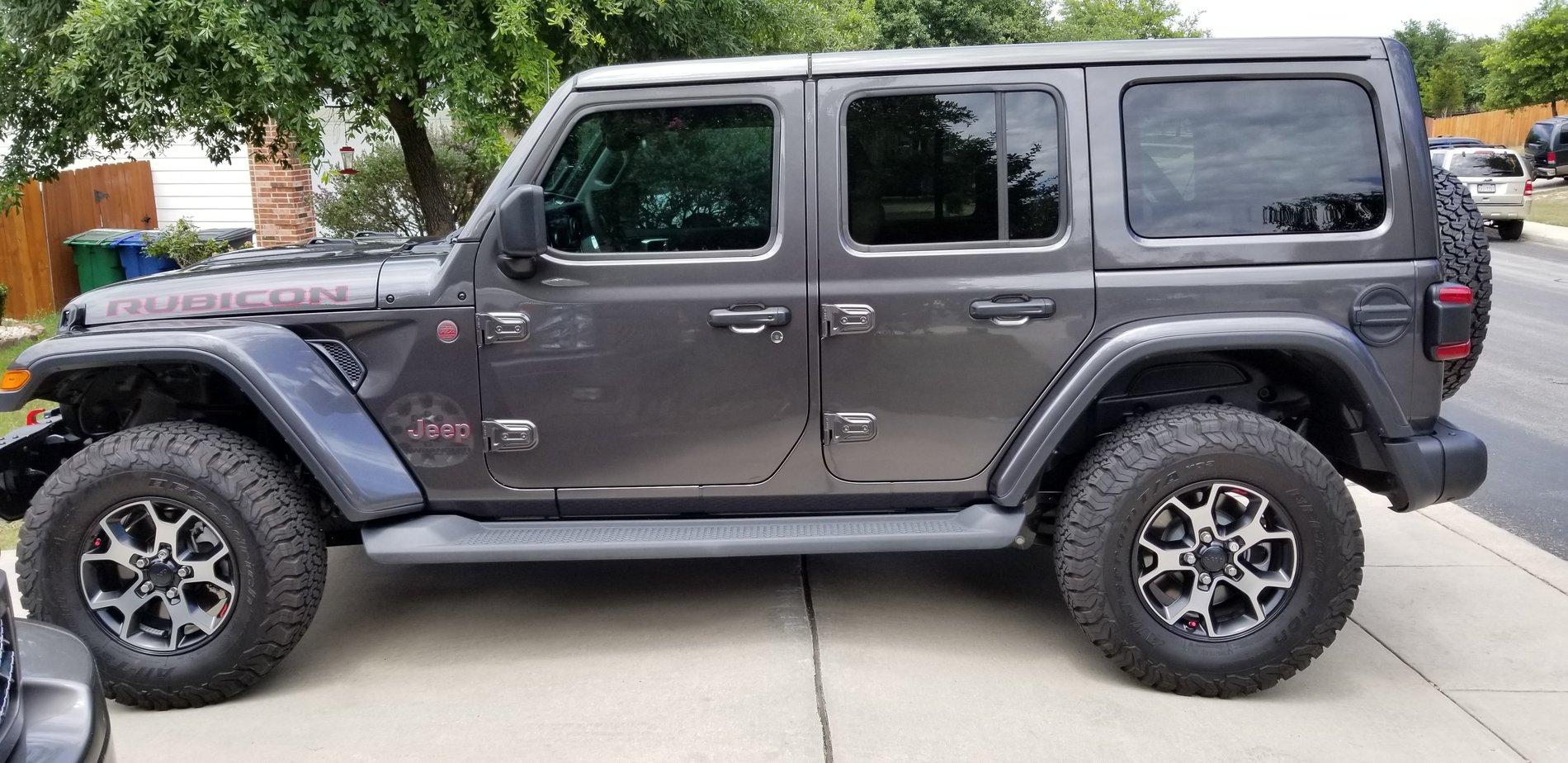 Jeep Wrangler JL What do you do for a living? 20180518_143220