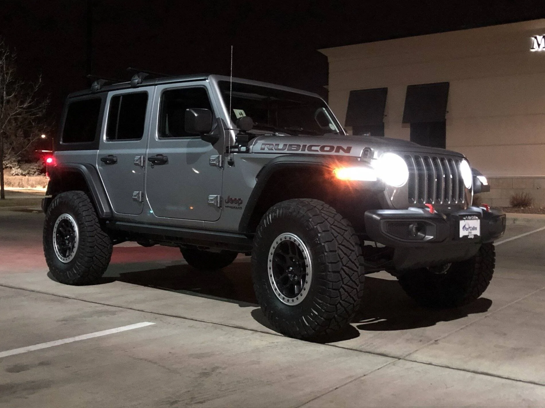 Jeep Wrangler JL Mopar Beadlock Capable Wheels 426B8AA1-DAC5-45C1-B99A-E7701B8624D7