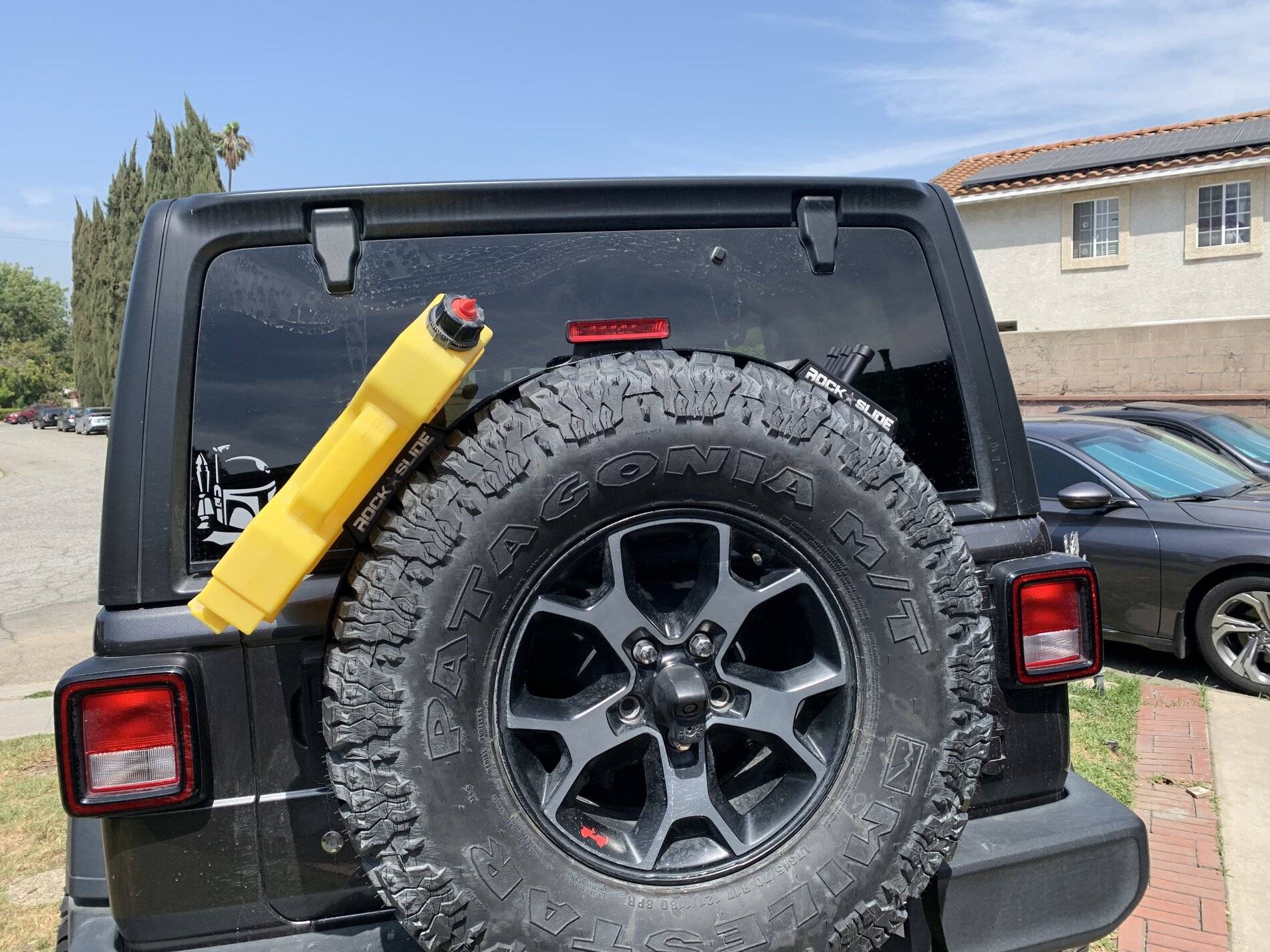 Jeep Wrangler JL Rotopax Size? 6DEECE7D-7D54-463B-BF7A-2D04843E5103