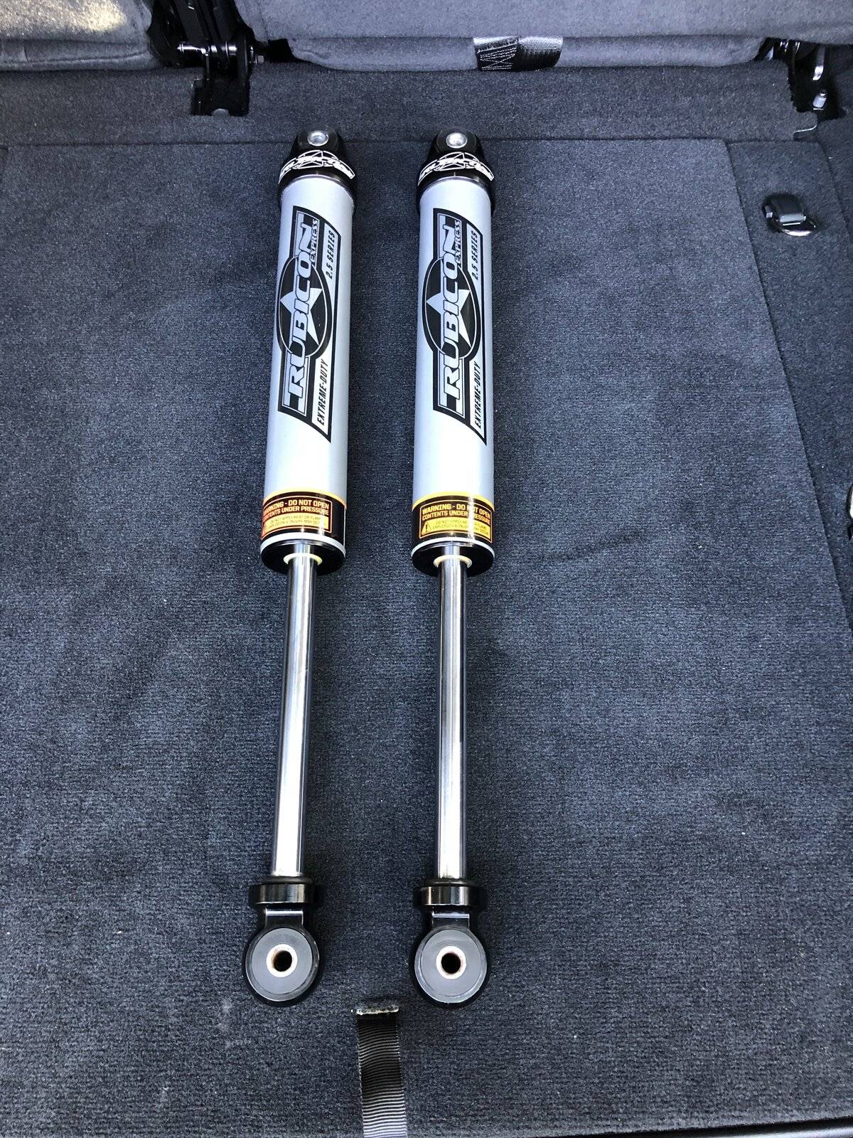 Jeep Wrangler JL Rubicon Express 2.5 front shocks 9224E33E-E688-43C1-B392-0C86141F97A1