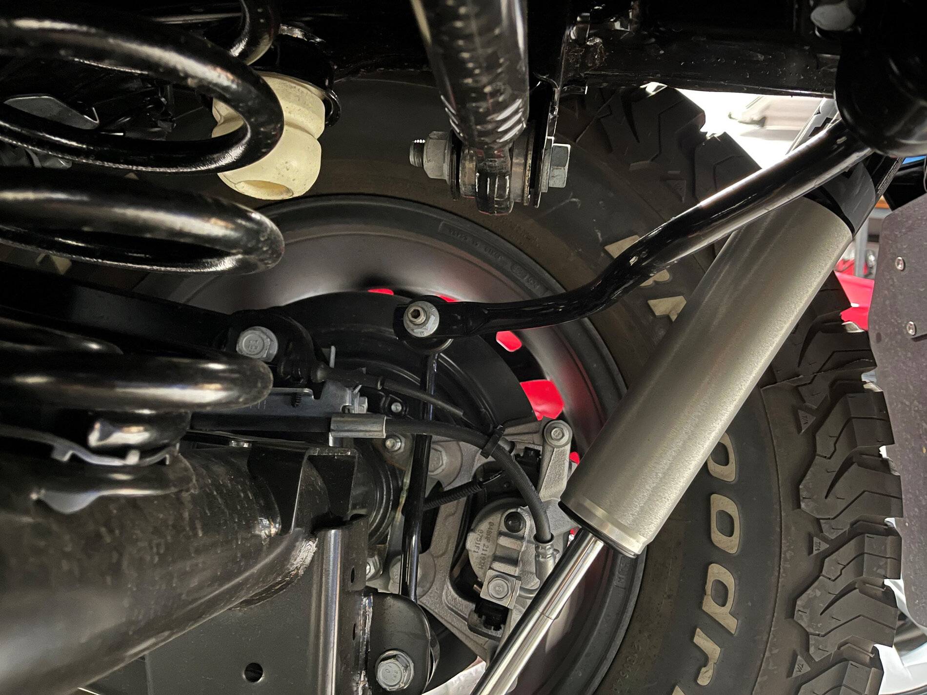 Jeep Wrangler JL 4xe Lift Kit? rear shock