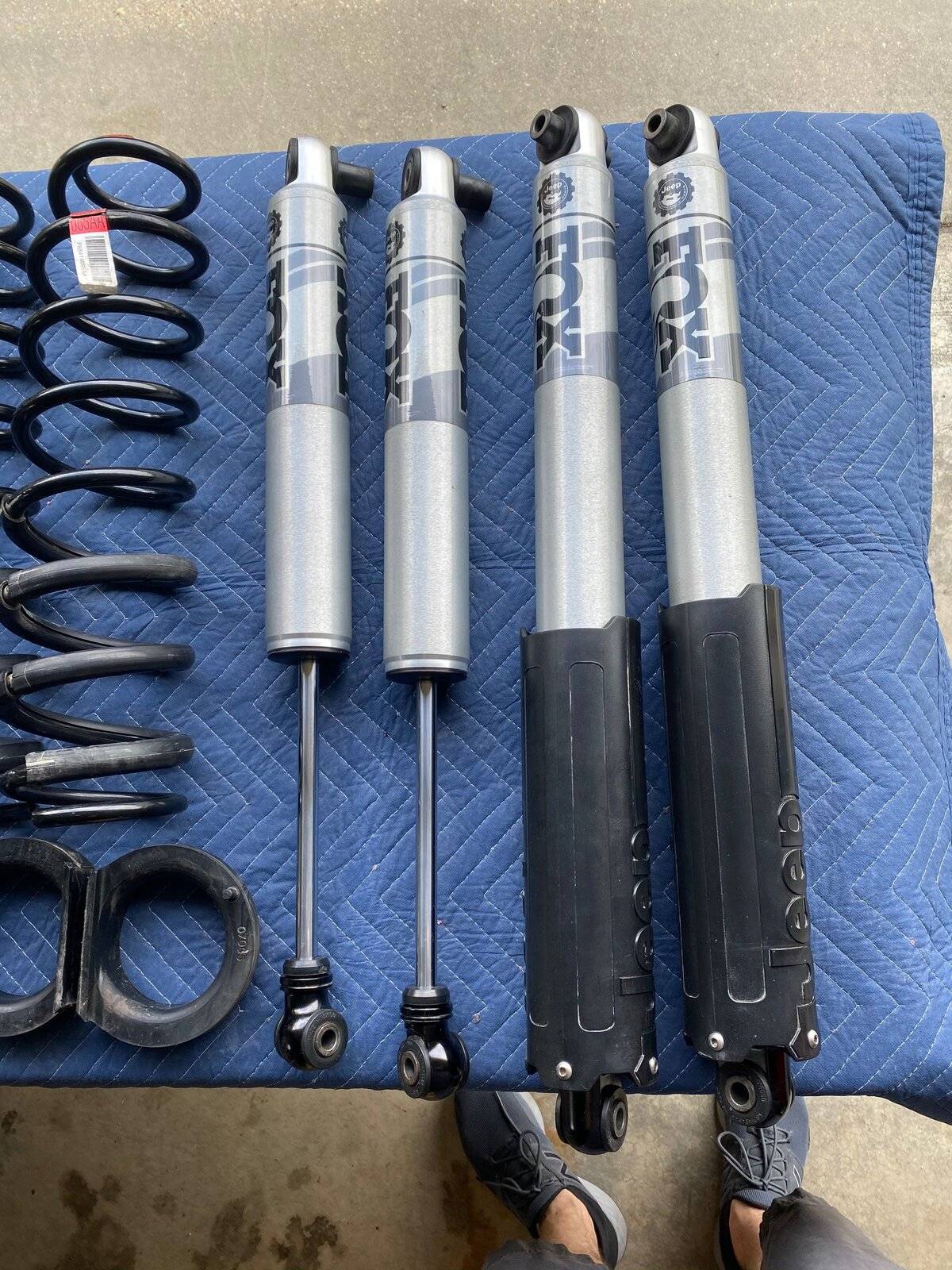Jeep Wrangler JL Mopar Fox shocks IMG_2116