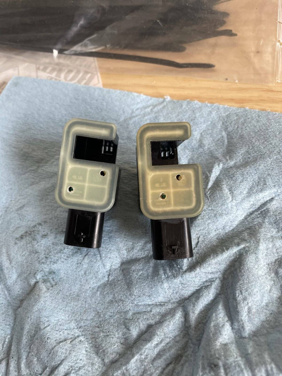 Jeep Wrangler JL Locker Position Sensor Potting - DANA 44 1621573073668