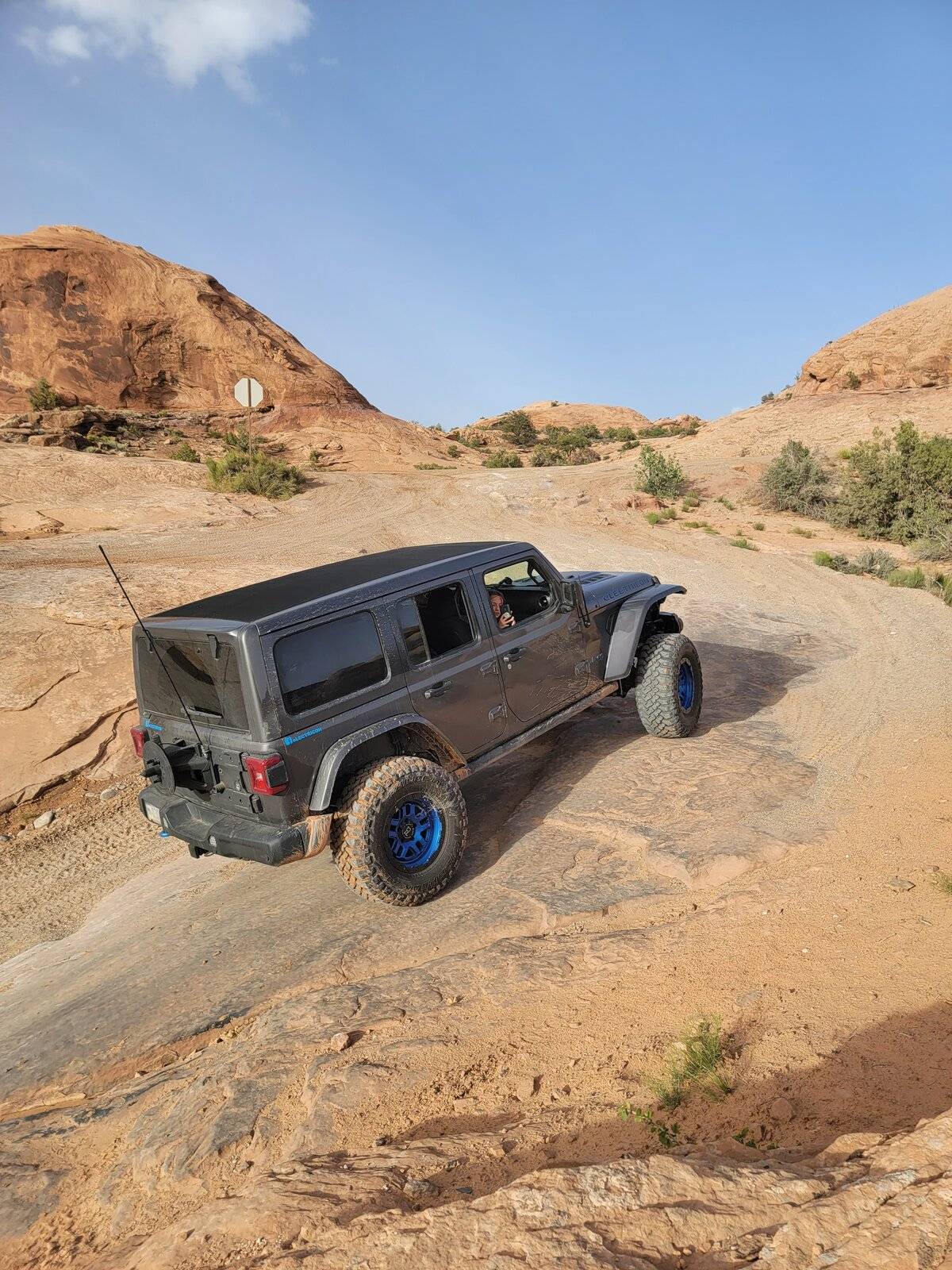 Jeep Wrangler JL eLECTRICON: 4xe Rubicon Build 20210521_184310