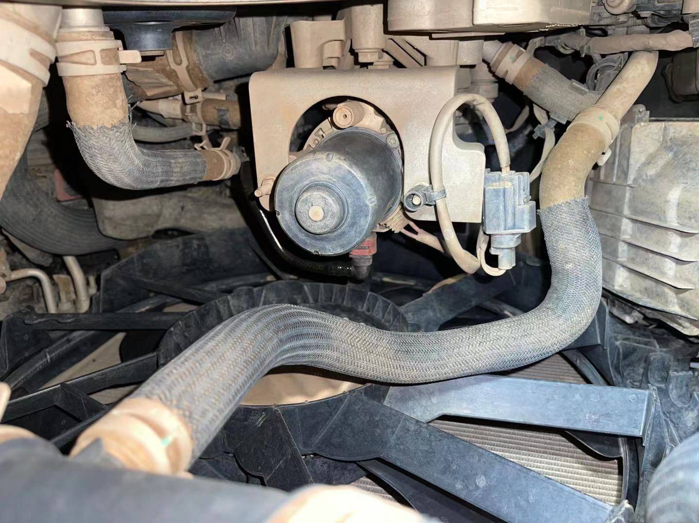 Jeep Wrangler JL Vacuum Pump Leak? 2601622094859_.pic