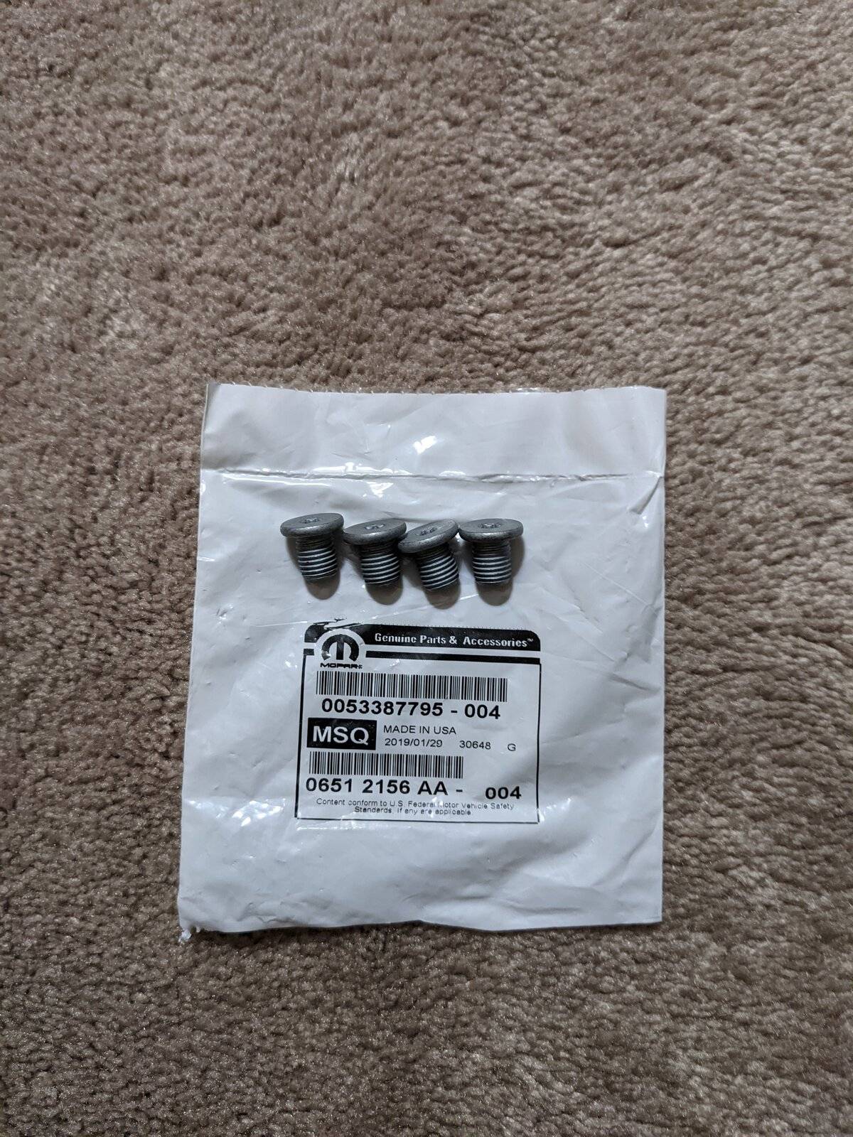 Jeep Wrangler JL Brake rotor/pad replacement notes Rotor retainging bolts