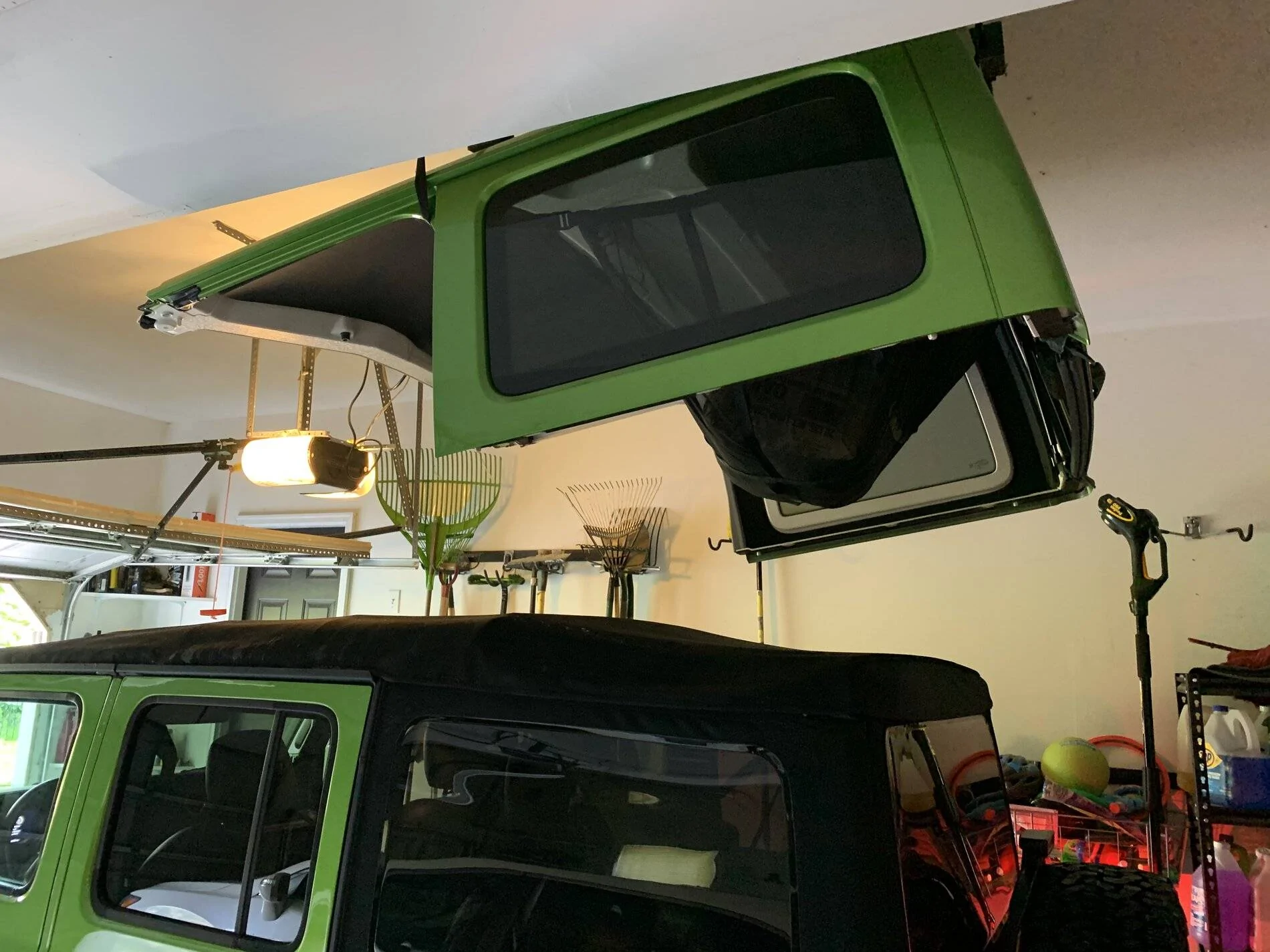 Jeep Wrangler JL Garage Smart Hardtop Lifter hardtop lifter 2