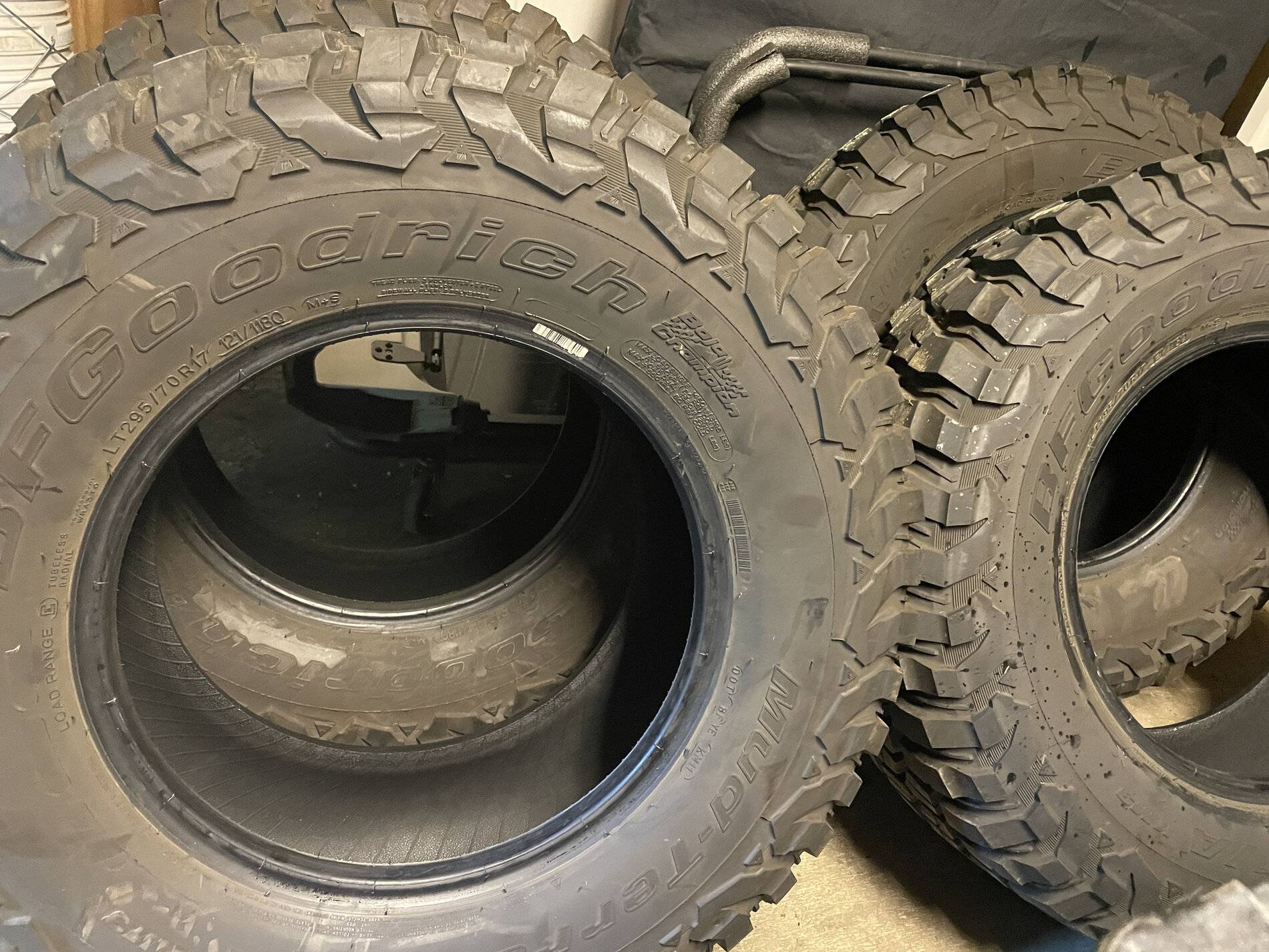 Jeep Wrangler JL BF Goodrich KM3 AD454157-1DAE-4EE6-8FB1-16726AC982F1