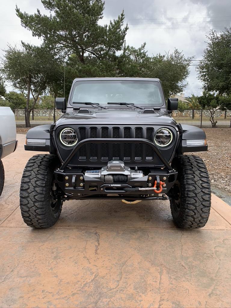 Jeep Wrangler JL Stubby Bumper. Let's see them. 2C2216CD-9960-4FDD-B1A2-AE8E56A012D6_1_105_c