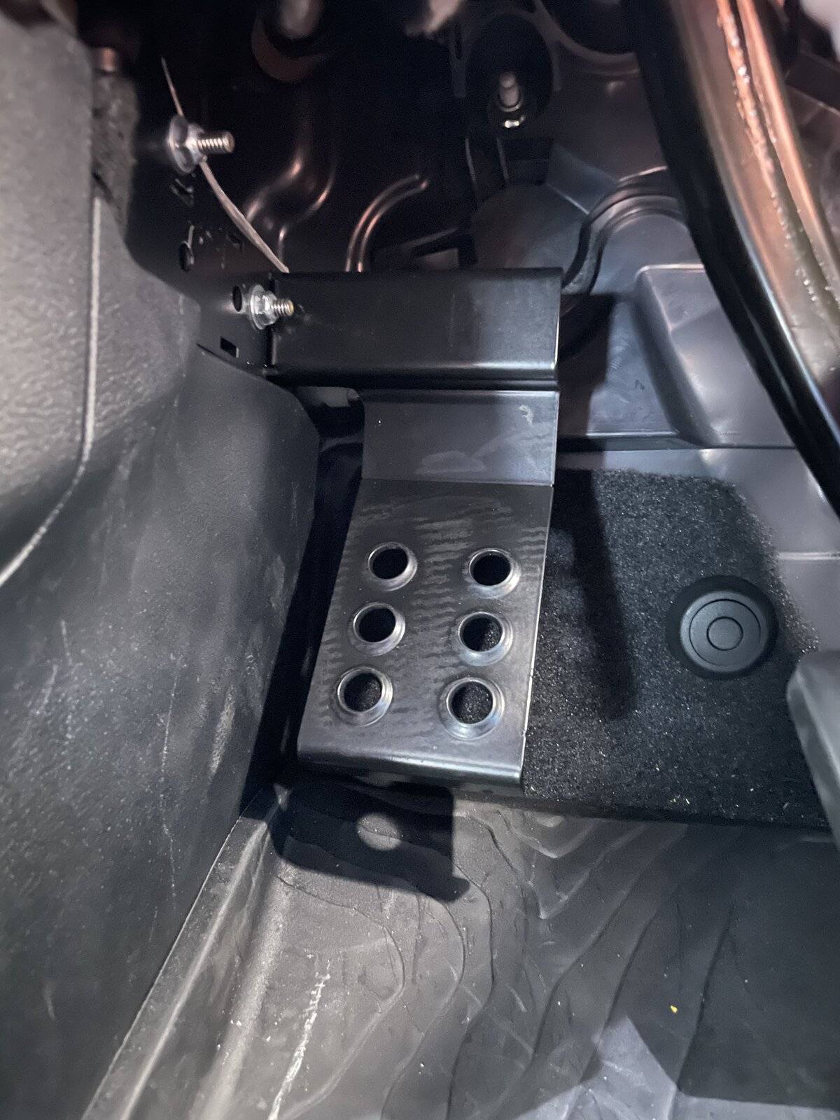 Jeep Wrangler JL Dead Pedal Install - Compatible with 4XE... 2C3A0BEA-F9A4-429A-8FCC-9F8EAFE0FA2B