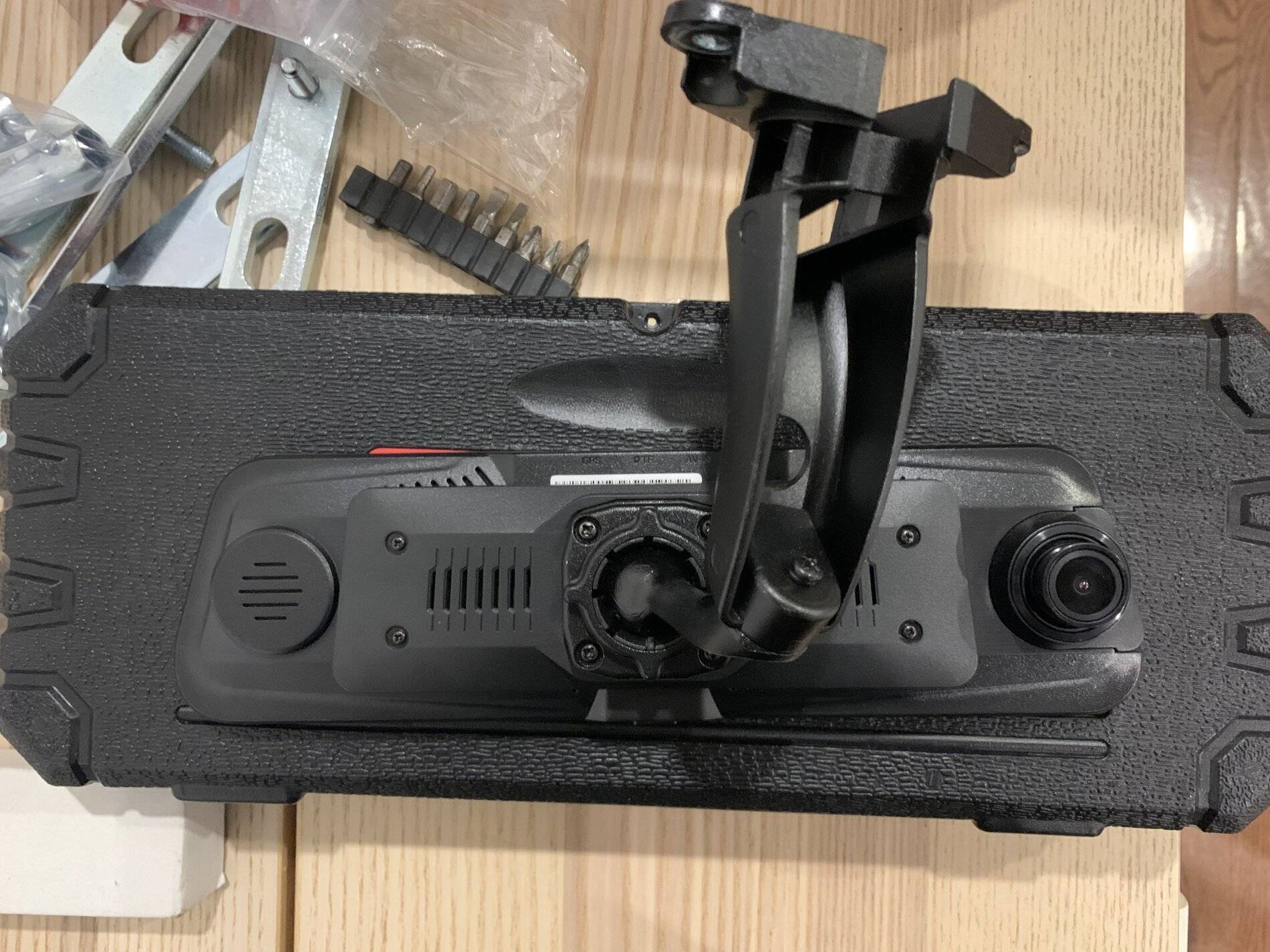 Jeep Wrangler JL Rear Mirror Dash Cams 2A581BFA-75A1-450C-825F-0419E8D63553