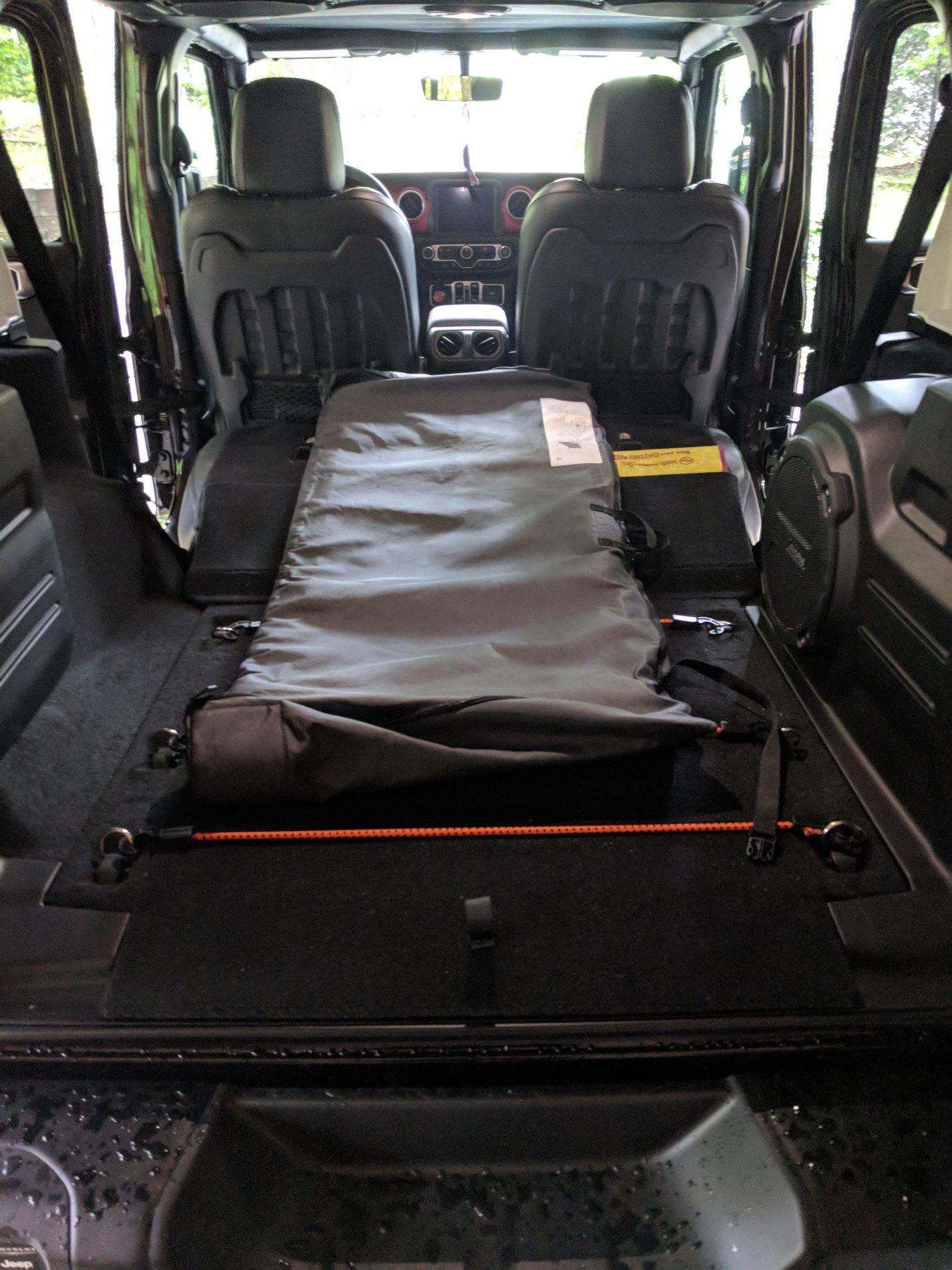 Jeep Wrangler JL Soft top window storage IMG_20180523_103142