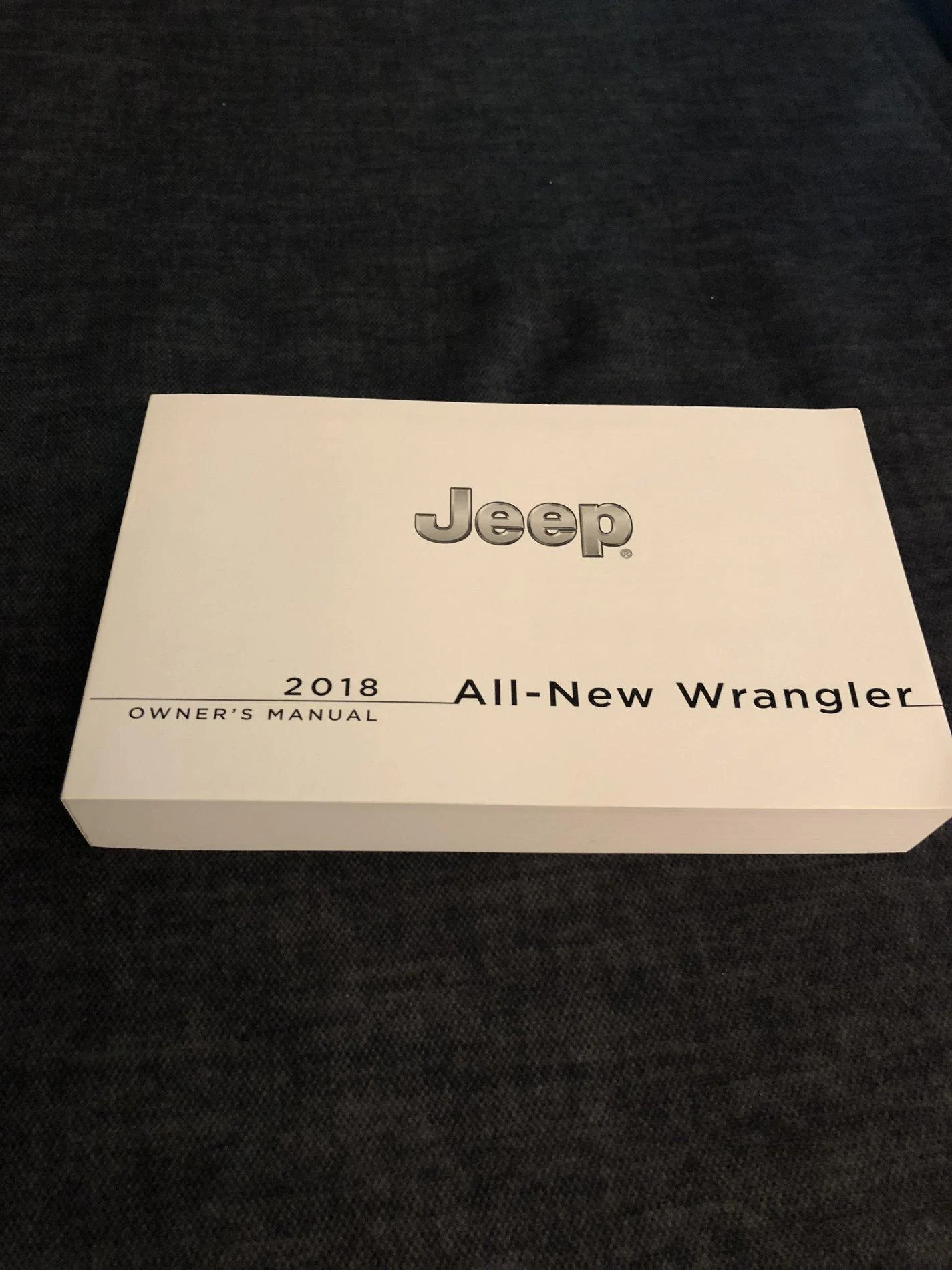 Jeep Wrangler JL Owners manual & Welcome kit IMG_1634