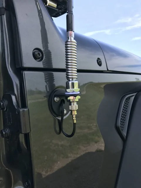 Jeep Wrangler JL Rugged Ridge CB/AM/FM kit E2eFaHSl