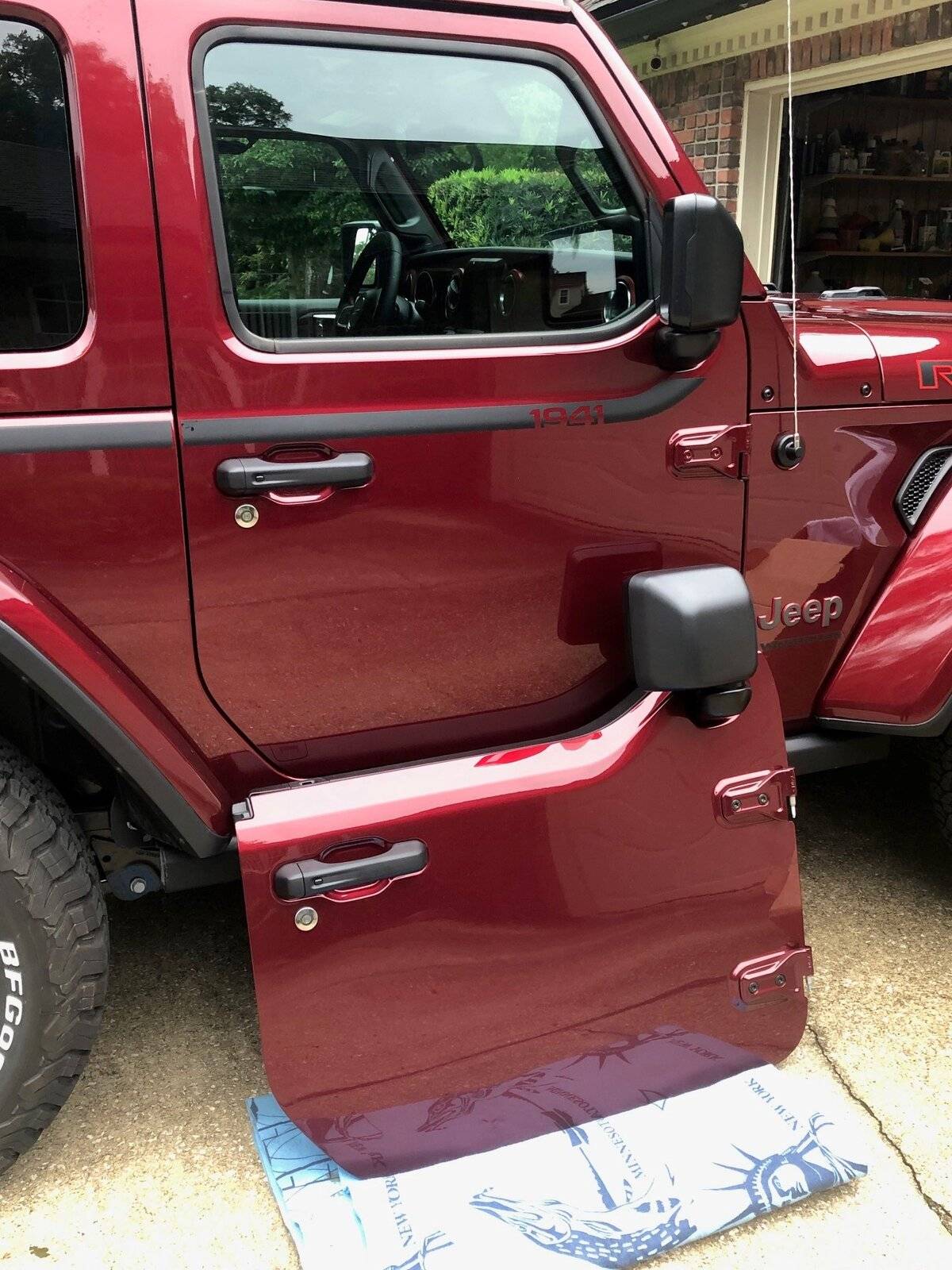Jeep Wrangler JL Orders with half doors on delay jeep-half-door