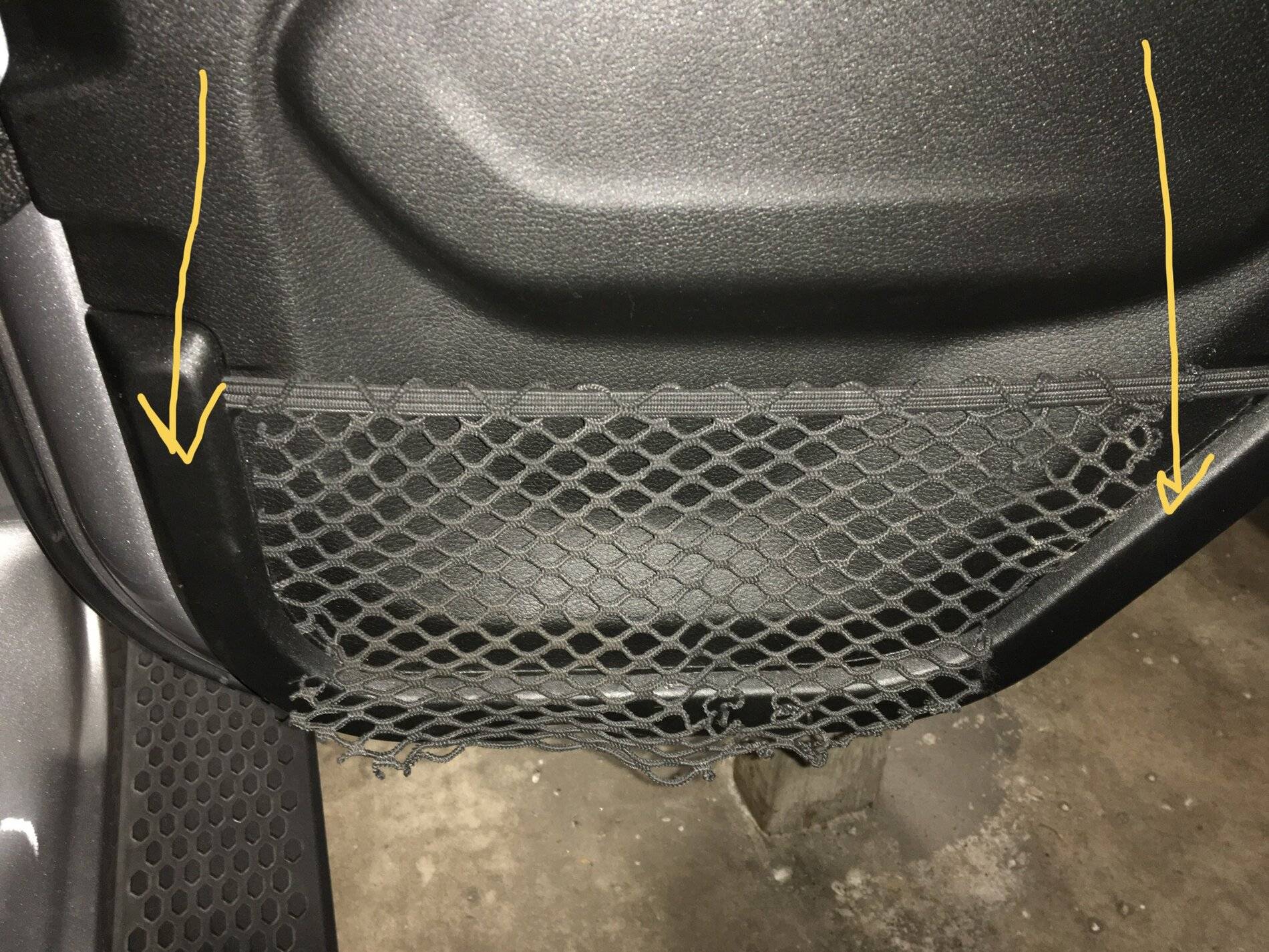 Jeep Wrangler JL Rear side door catch all thing. DAB51A66-104D-4549-B6C7-97DA9CFD5D3B