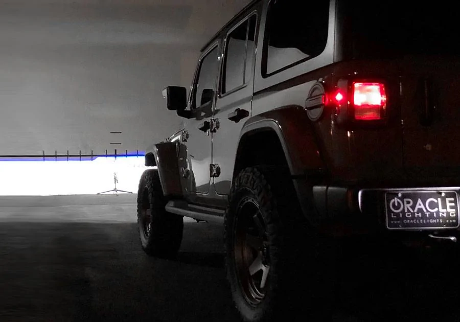 Jeep Wrangler JL Oracle Oculus 9" -- beam pattern shots? oculus_oracle_output_cut-off-lin