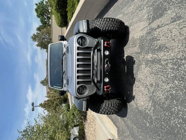Jeep Wrangler JL Gorilla Glass Installed 8E431E4E-3DEF-450C-92D2-D2B3550EF95A