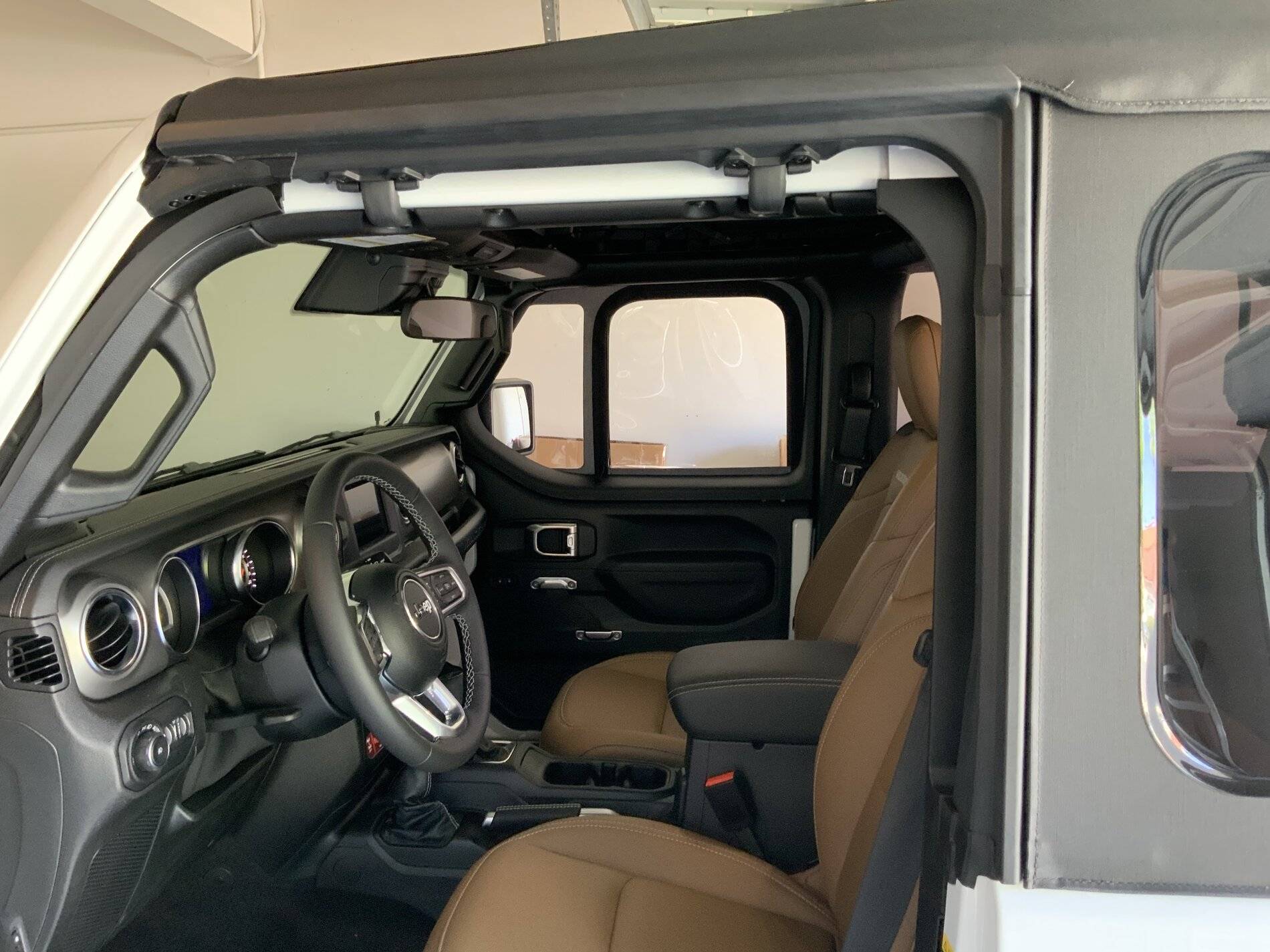Jeep Wrangler JL Half Doors and Aftermarket Soft Top? 38FB963D-DA89-4AB3-9A9F-70C4BB9F3FFB