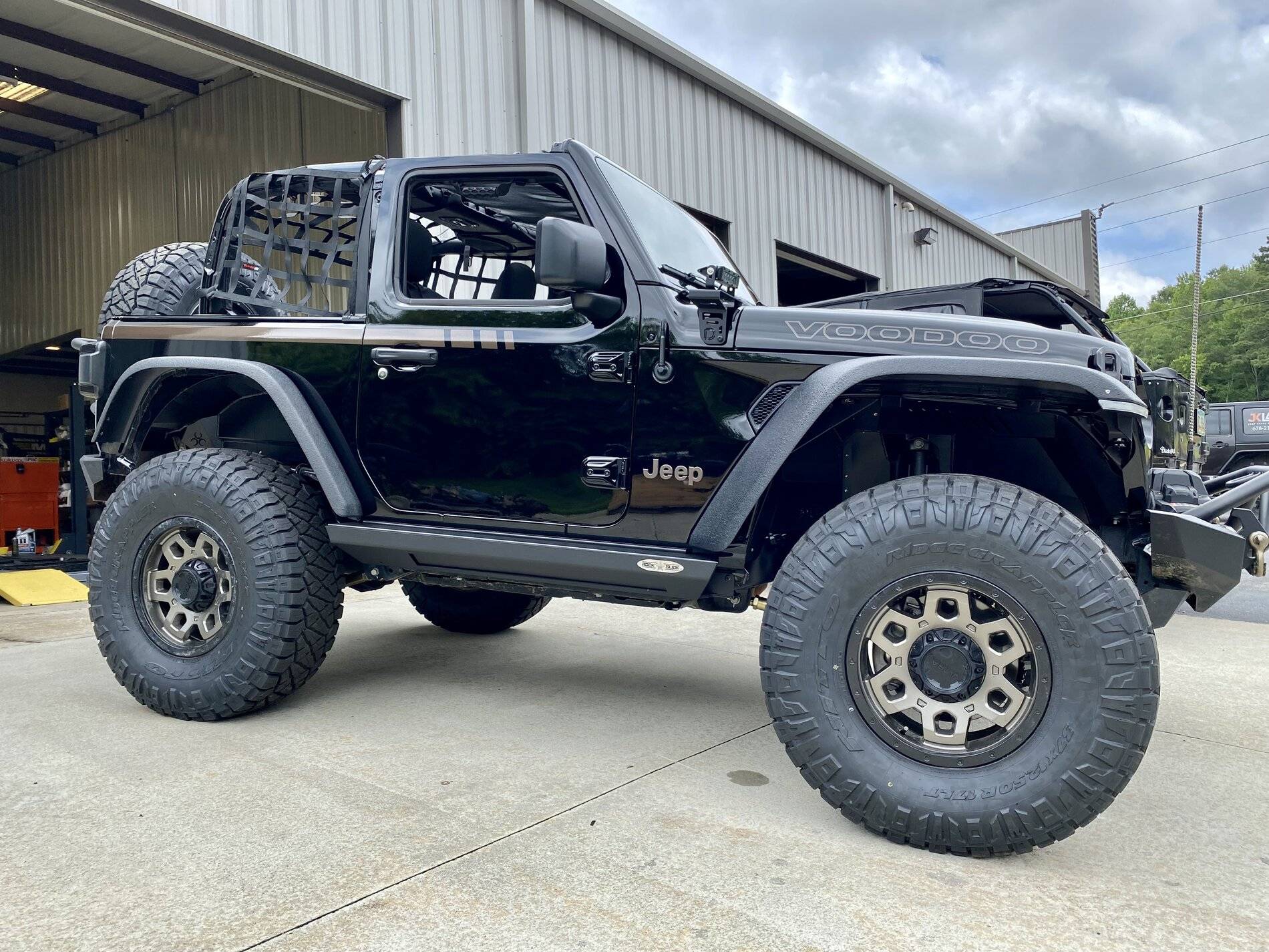 Jeep Wrangler JL 2 Door JL Sport ONLY - Let's see them! 80E9D3E6-E5AF-430A-BB89-BFB8250EAB76