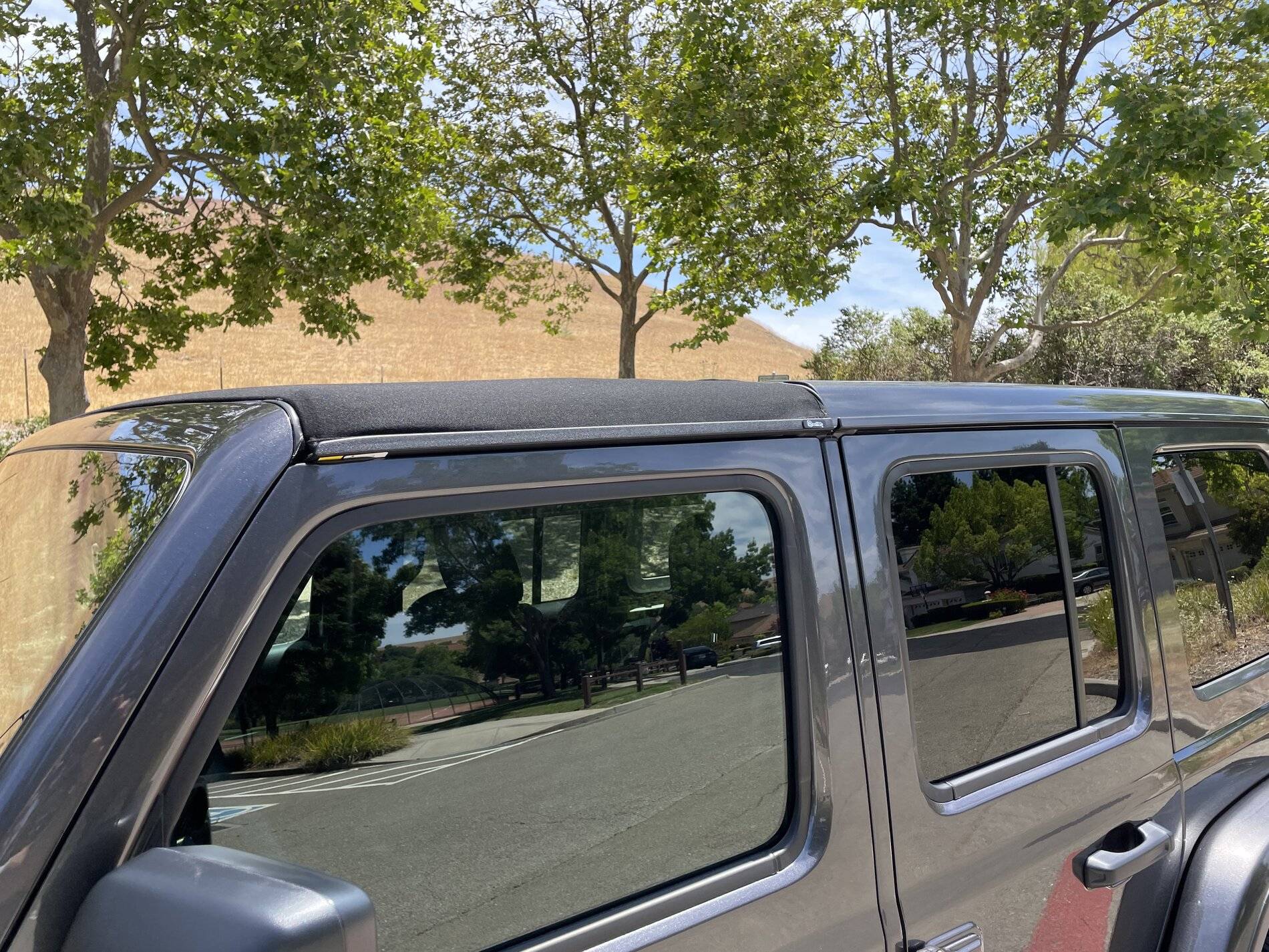 Jeep Wrangler JL Half Doors and Aftermarket Soft Top? IMG_3336
