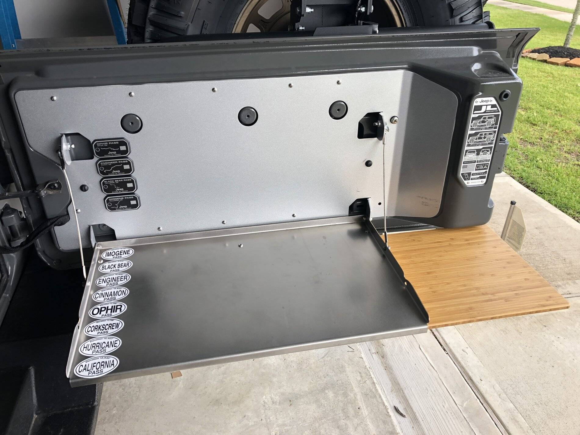 Jeep Wrangler JL Show off your Tailgate Tables! 2F956A7C-85EC-46E6-AAAF-31FCD671D397