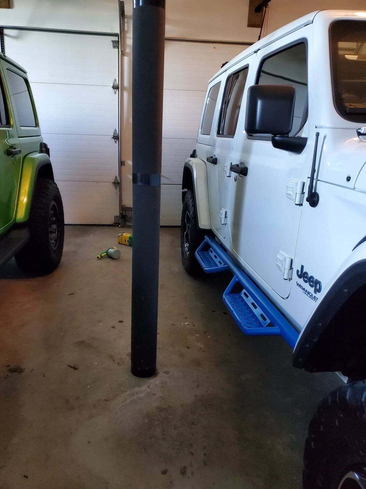 Jeep Wrangler JL 4XE with Blue Side Steps 20210623_192435