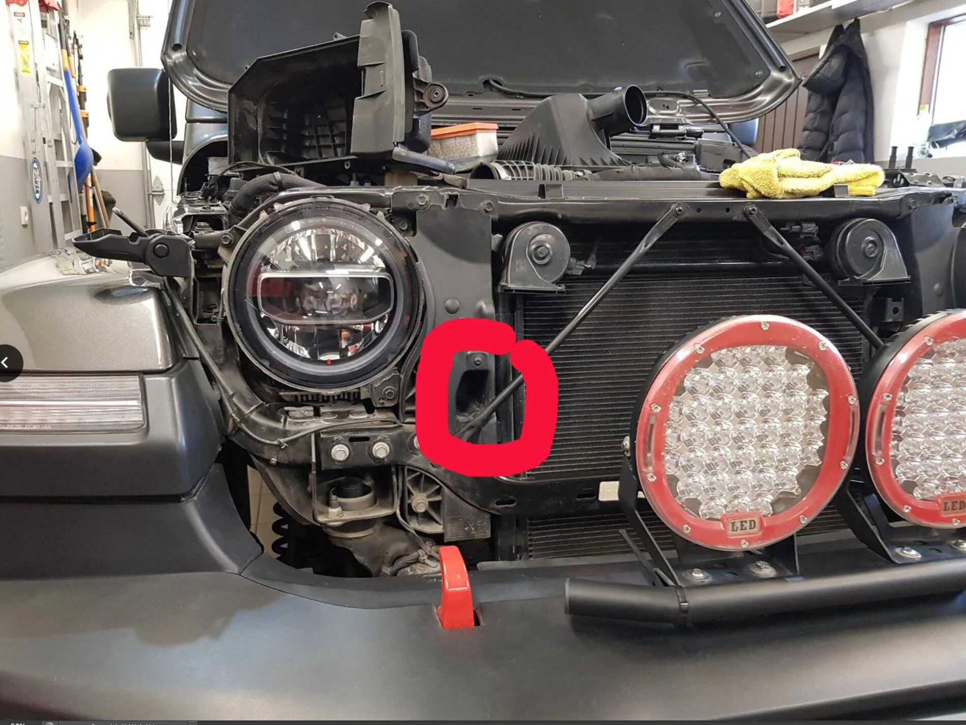 Jeep Wrangler JL OEM Air intake vulnerable location. Screenshot 2021-06-22 at 08.45.18