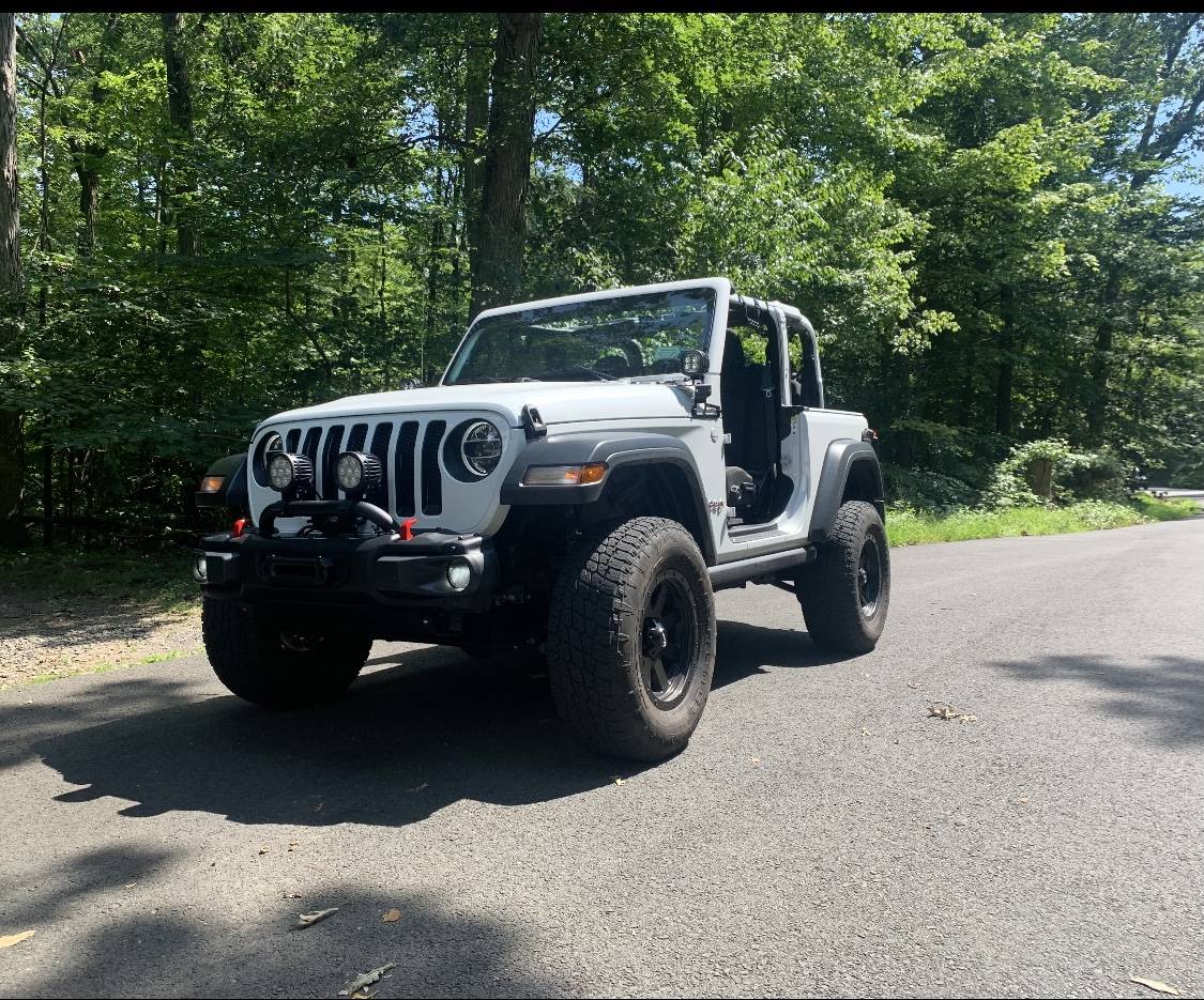 Jeep Wrangler JL 2 Door JL Sport ONLY - Let's see them! 1DDD100B-79FC-4E5F-859B-8AF65CCF0440