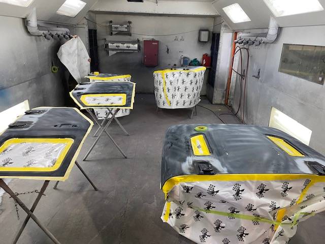 Jeep Wrangler JL Bubbles in Paint at Door Hinges 288E72CC-8C28-4927-8C5E-5A2C1A49E07C