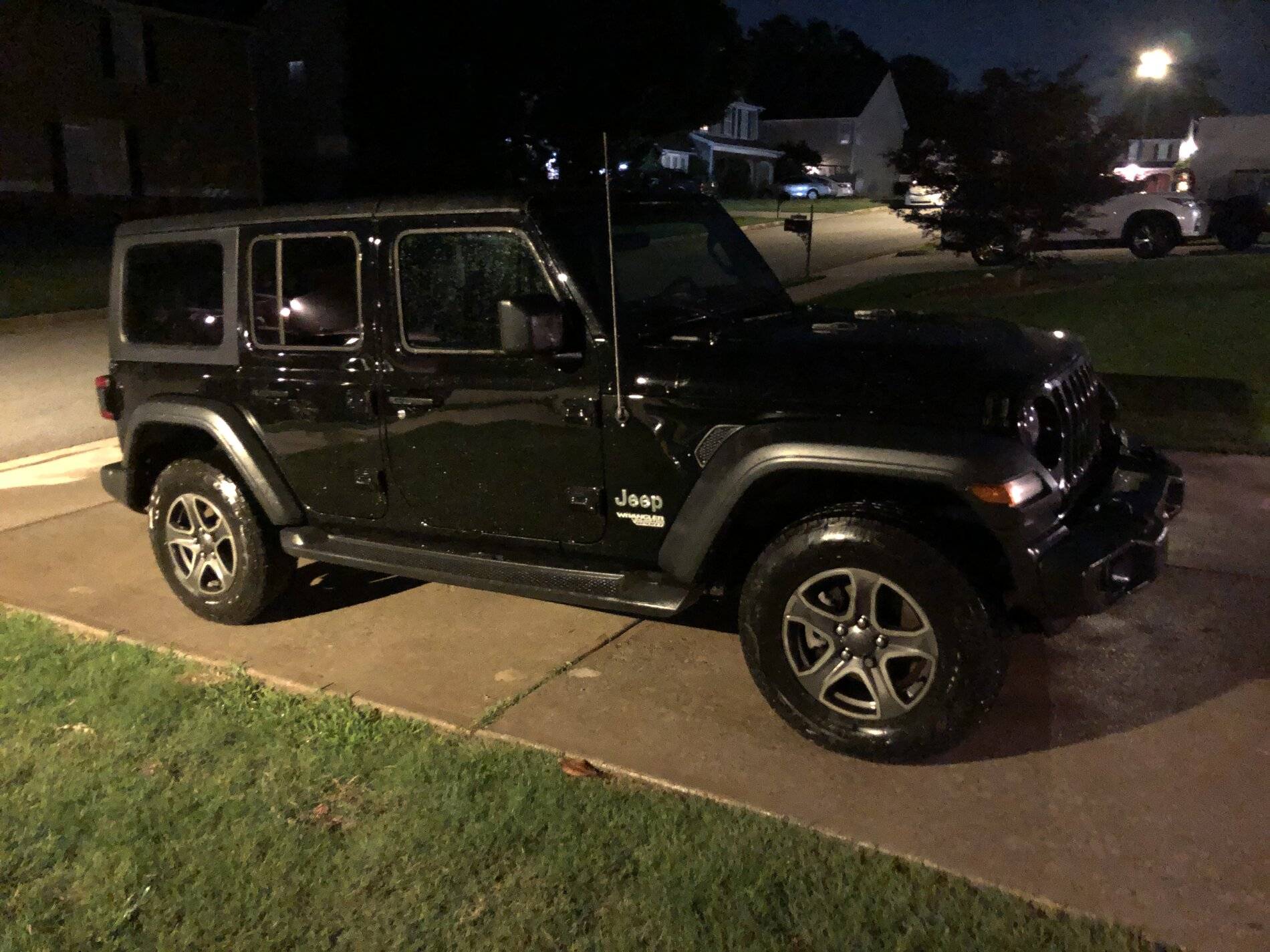 Jeep Wrangler JL 2018 JLUS Clunking Sound (Fixed) A8DC6992-6B5E-46C2-A035-E43A012A48FA