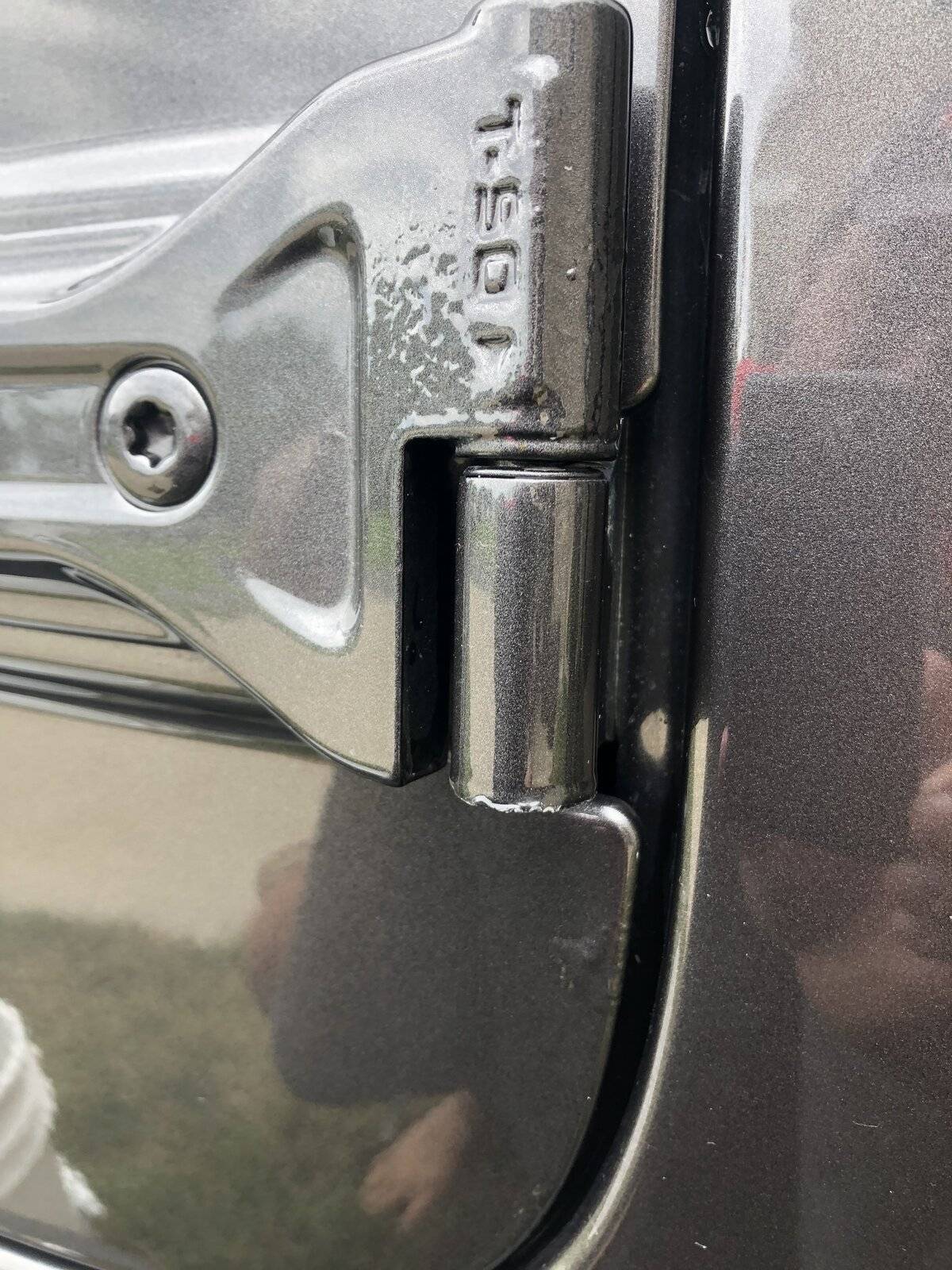 Jeep Wrangler JL Bubbles in Paint at Door Hinges 365DAFB2-4AE0-4BB8-80E0-7B36BB5A5B24