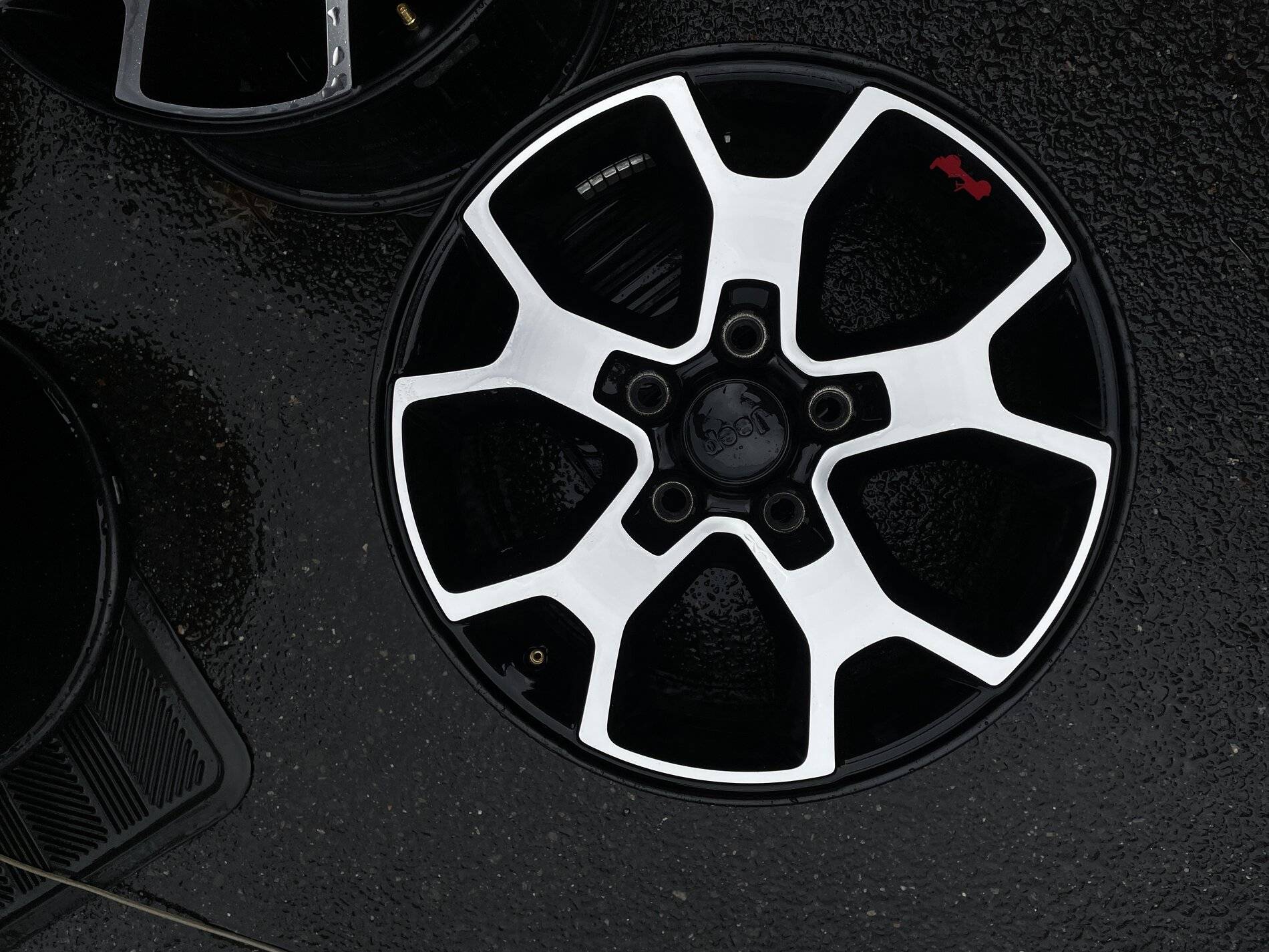 Jeep Wrangler JL 2020 Rubicon Wheels $450 0600E52A-30C2-411F-87B4-8F4D5976A492