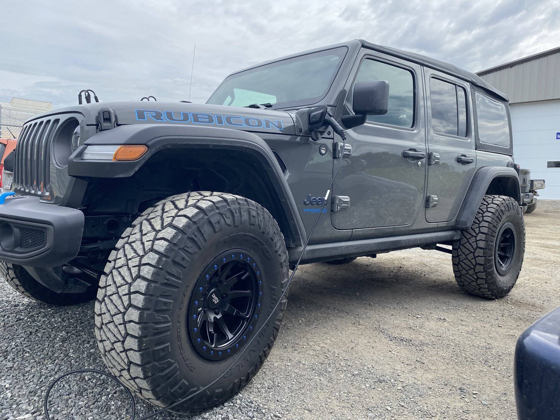 Jeep Wrangler JL Mopar lift on 4xe 806C2E21-B548-4330-8C82-3E004276B185